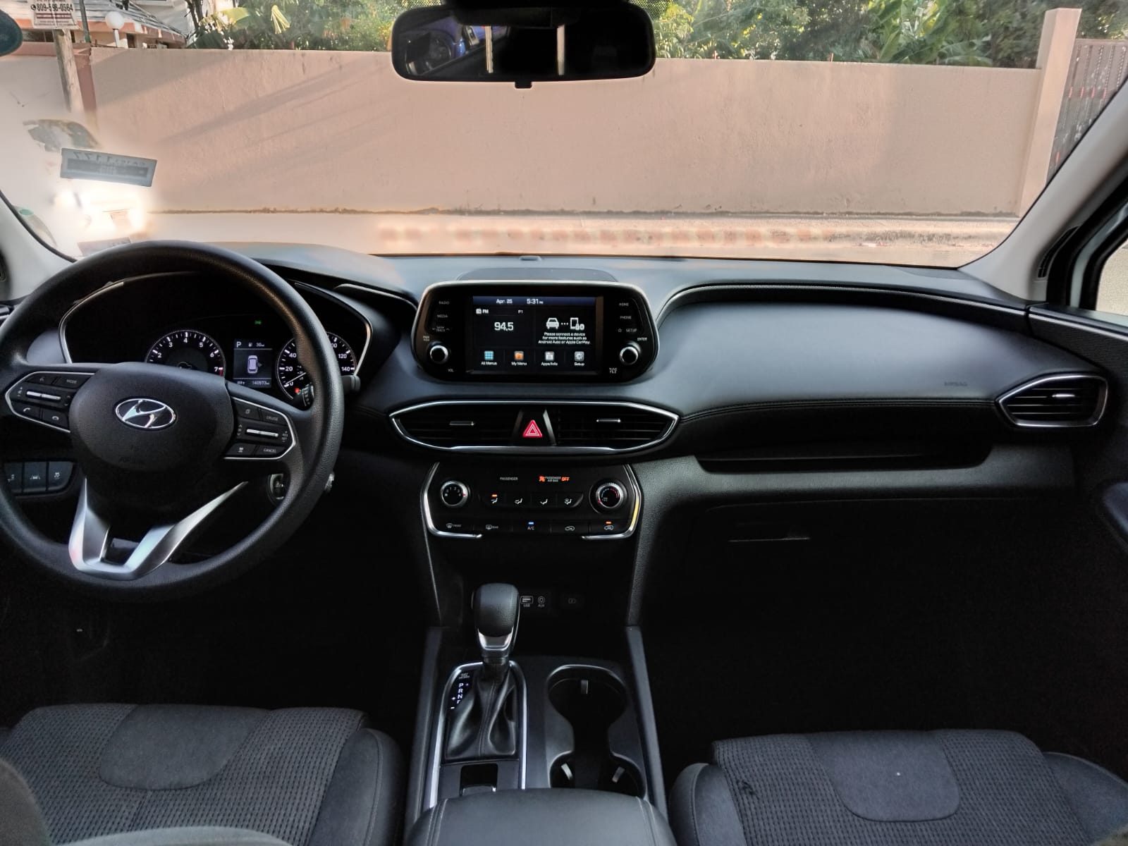 jeepetas y camionetas - ¡Hyundai Santa Fe 2019 en excelente estado! 4
