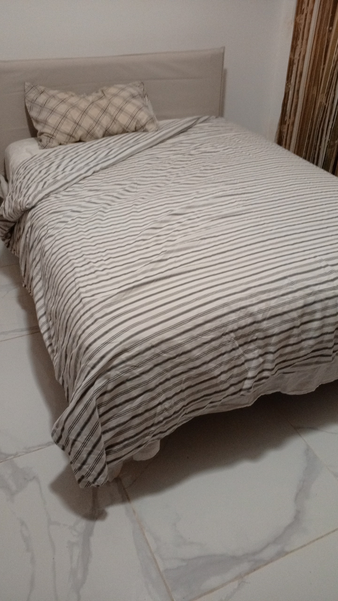 muebles y colchones - vendo juego de cama con gabaneros y un abanico de techo junto o separado 2