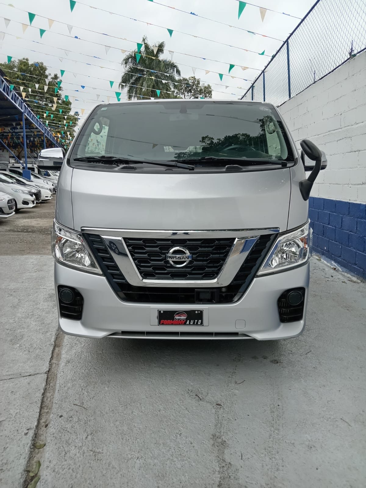 carros - NISSAN CARAVAN NV350 3