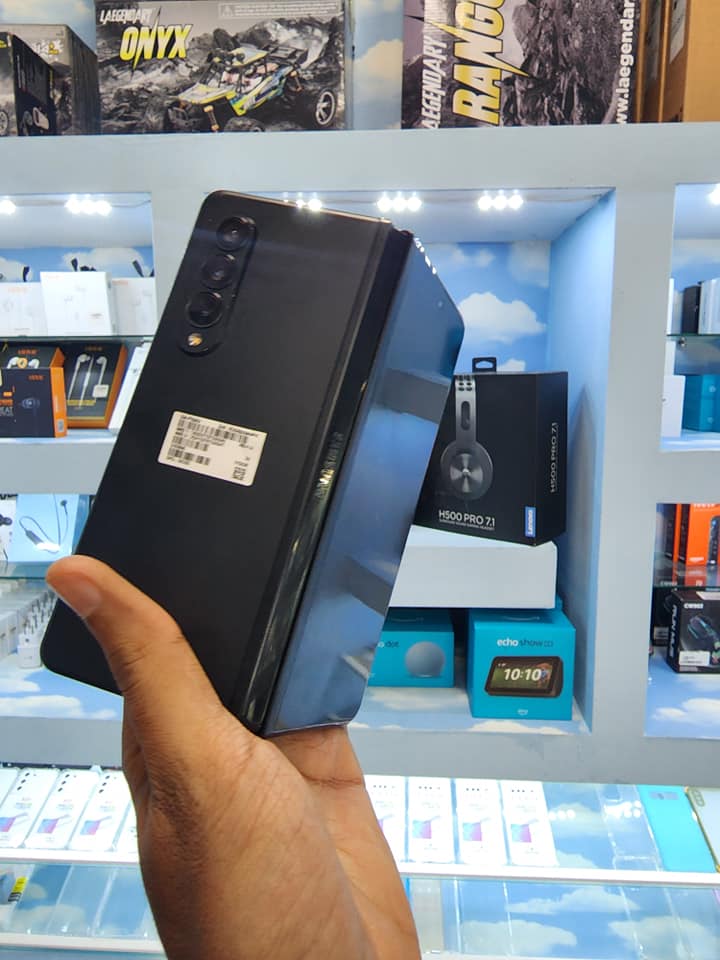 celulares y tabletas - Samsung Galaxy Z Fold 3 256gb 2