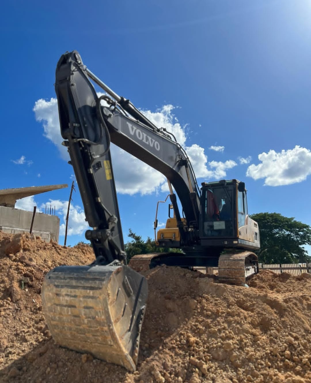 construccion e industrial - Alquiler de Maquinaria Pesada y Excavaciones  8