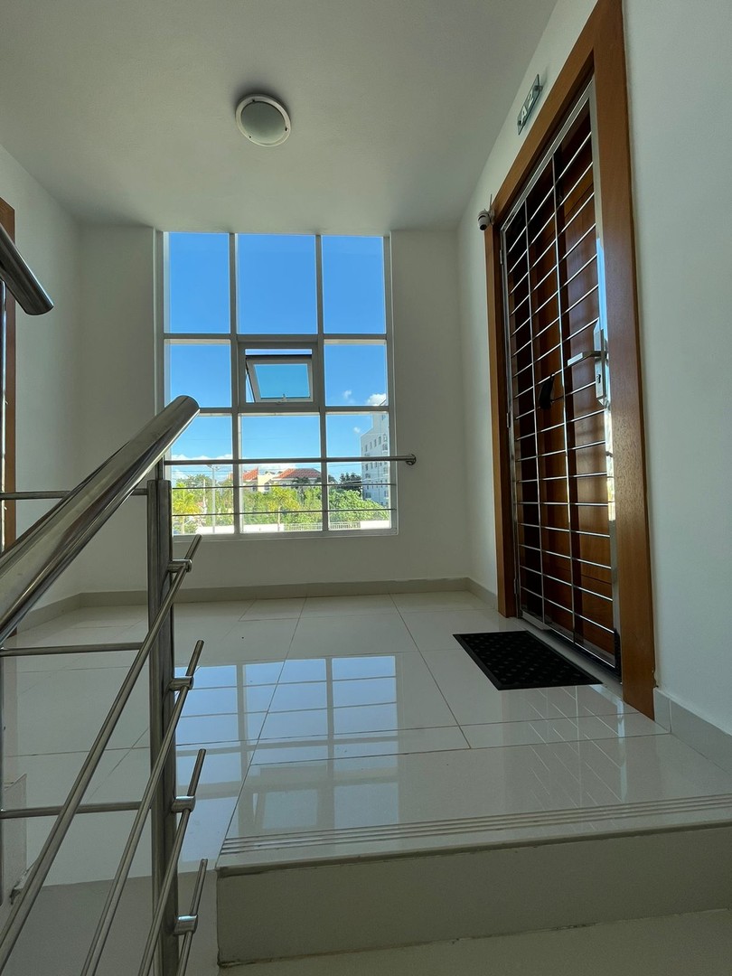 apartamentos - Hermoso Apartamento 2do Nivel en Villa Maria  5