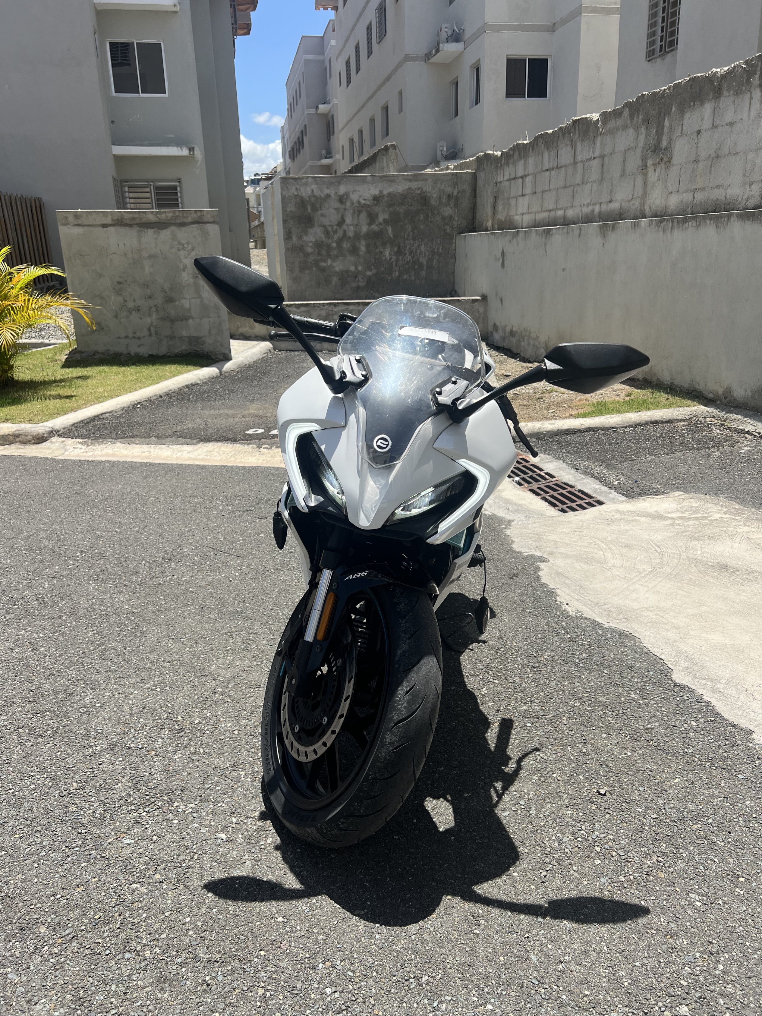 motores y pasolas - Se vende CF Moto 300 SR  2