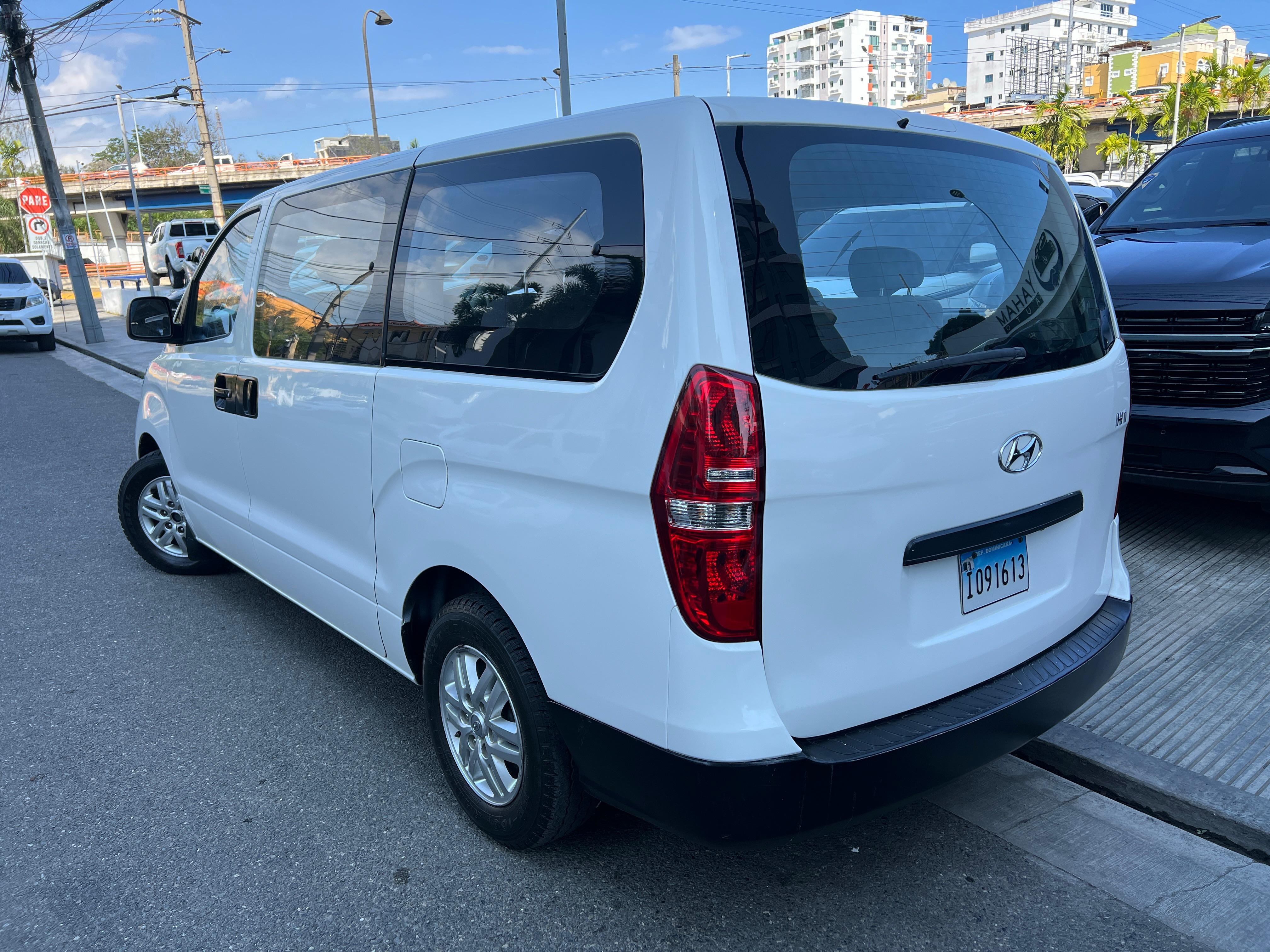 jeepetas y camionetas - HYUNDAI H1 2020 COMO NUEVA 3