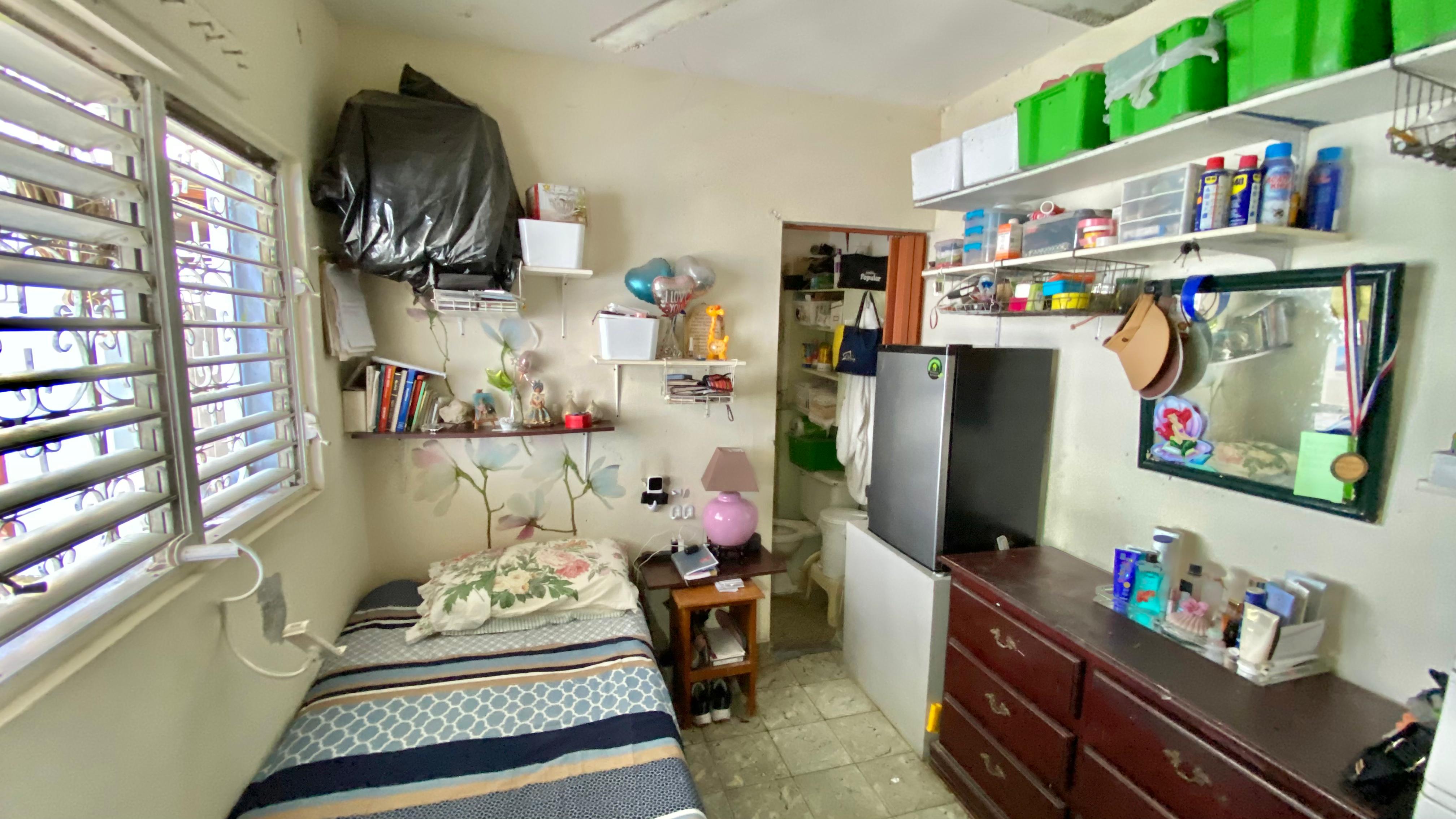 oficinas y locales comerciales - CASA LOCAL en EL VERGEL, para  REMODELAR, como  OFICINAS o VIVIENDA, 324 Mts.2 S 9