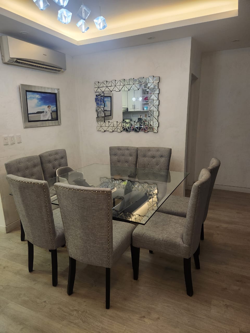 muebles y colchones - VENDO COMEDOR 8 SILLAS 0