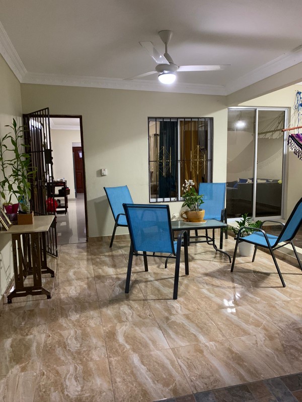 casas - Se vende casa próxima a la República de Colombiaprecio 0