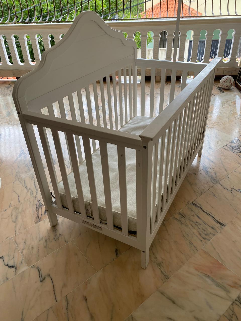 muebles - Cuna de bebé de Novia de Villa 0