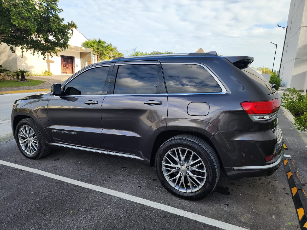 jeepetas y camionetas - Jeep Grand Cherokee FULL Summit 2018  9