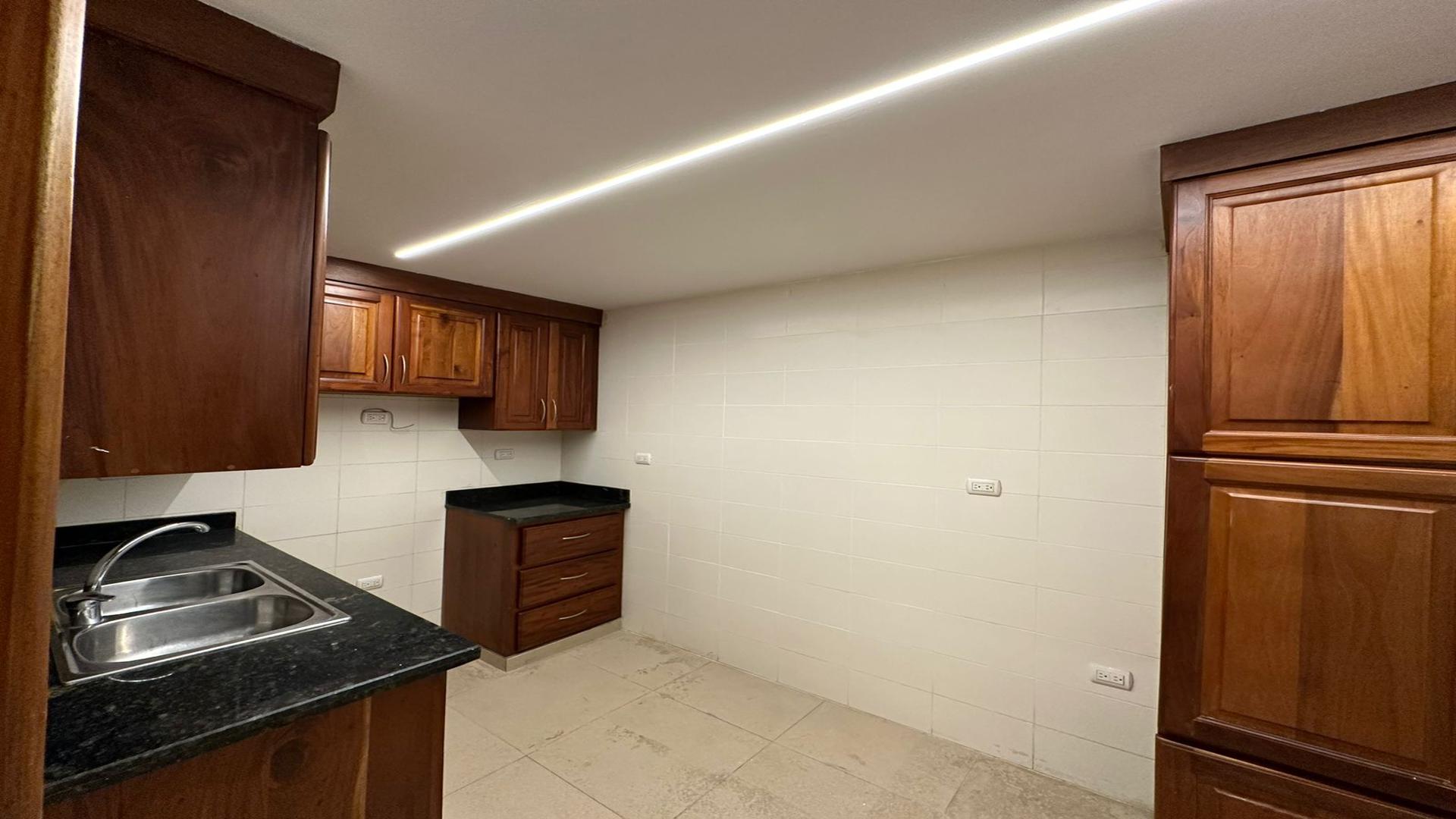 casas - Casa en Alquiler en Bella Vista, 4 habitaciones 7