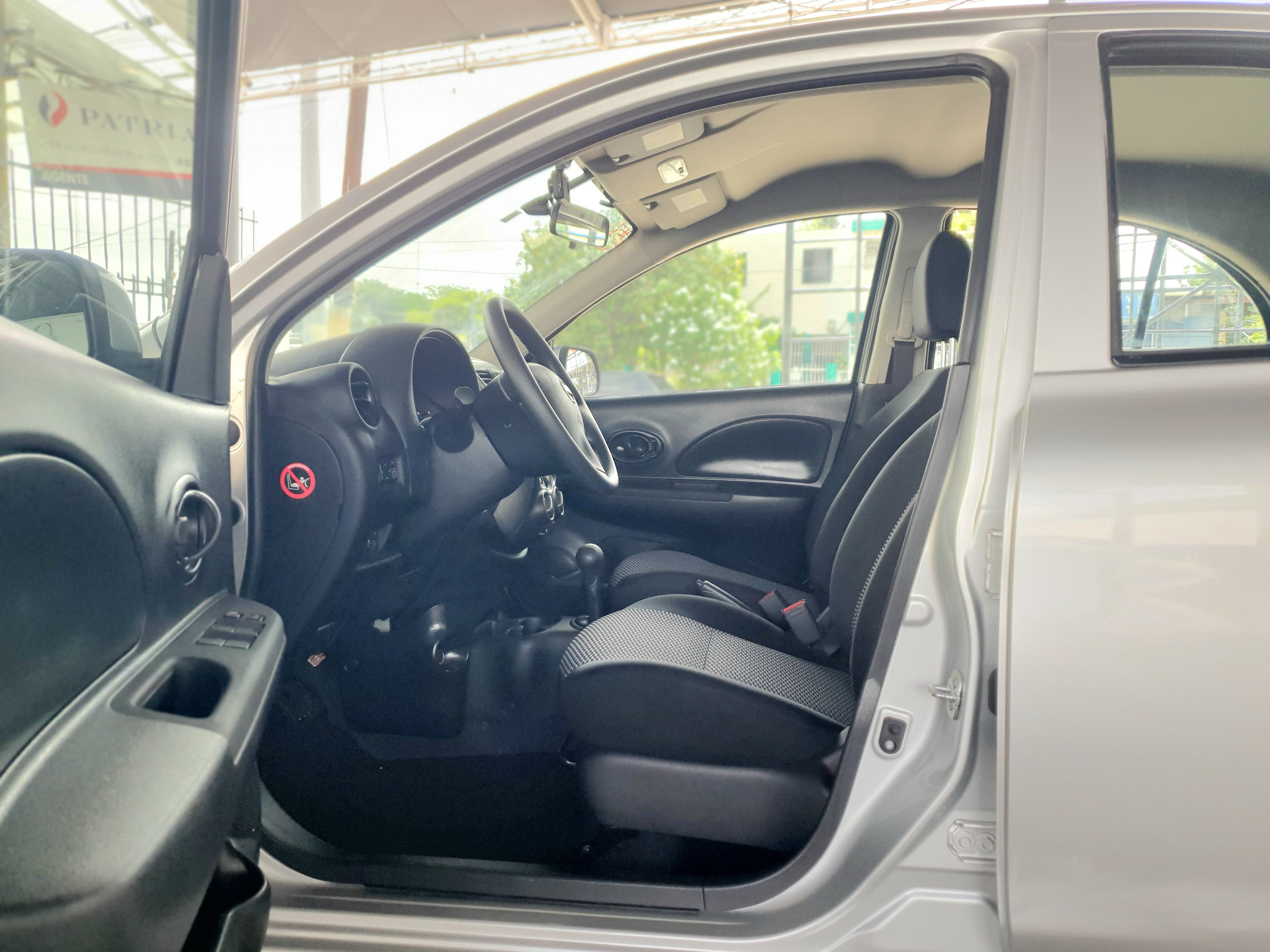 carros - NISSAN MARCH 2020 RECIEN IMPORTADO 8