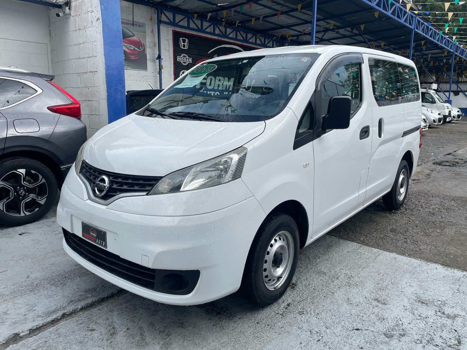 otros vehiculos - NISSAN NV200 VANETTE 0