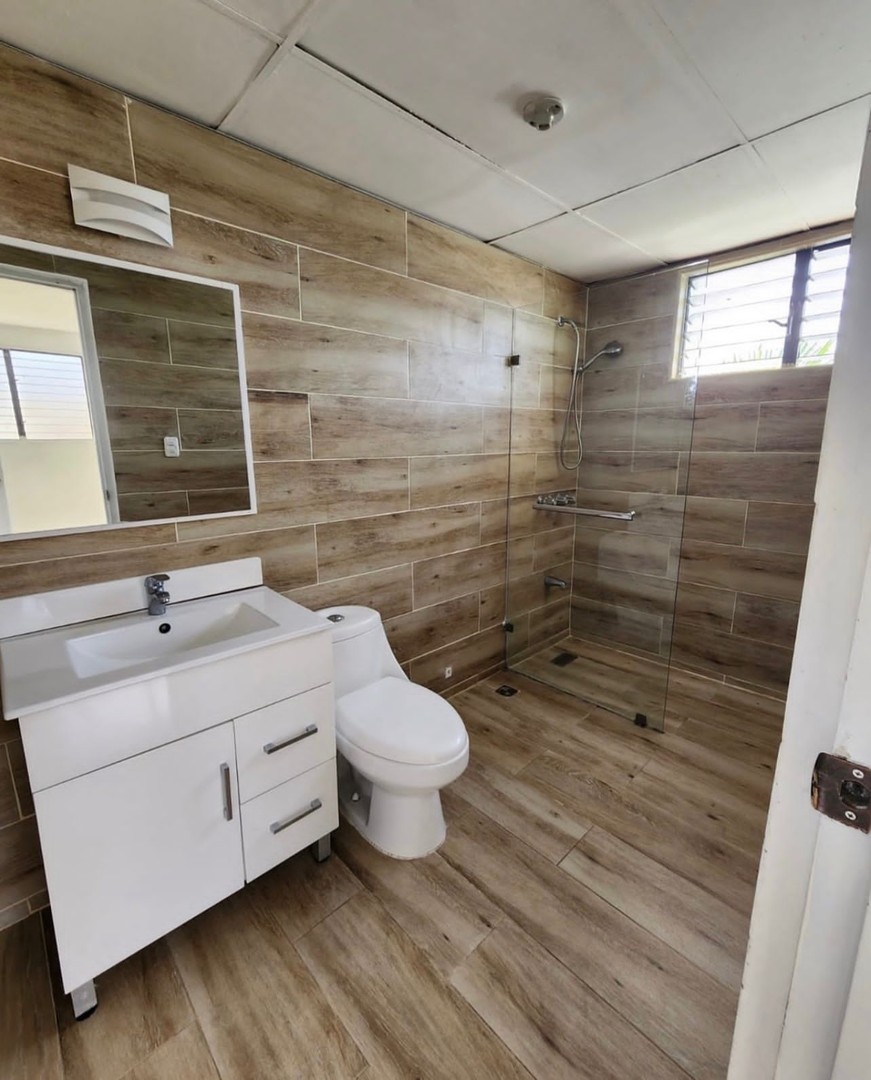 apartamentos - Se vende en Arroyo Hondo Viejo, amplio apartamento. 7