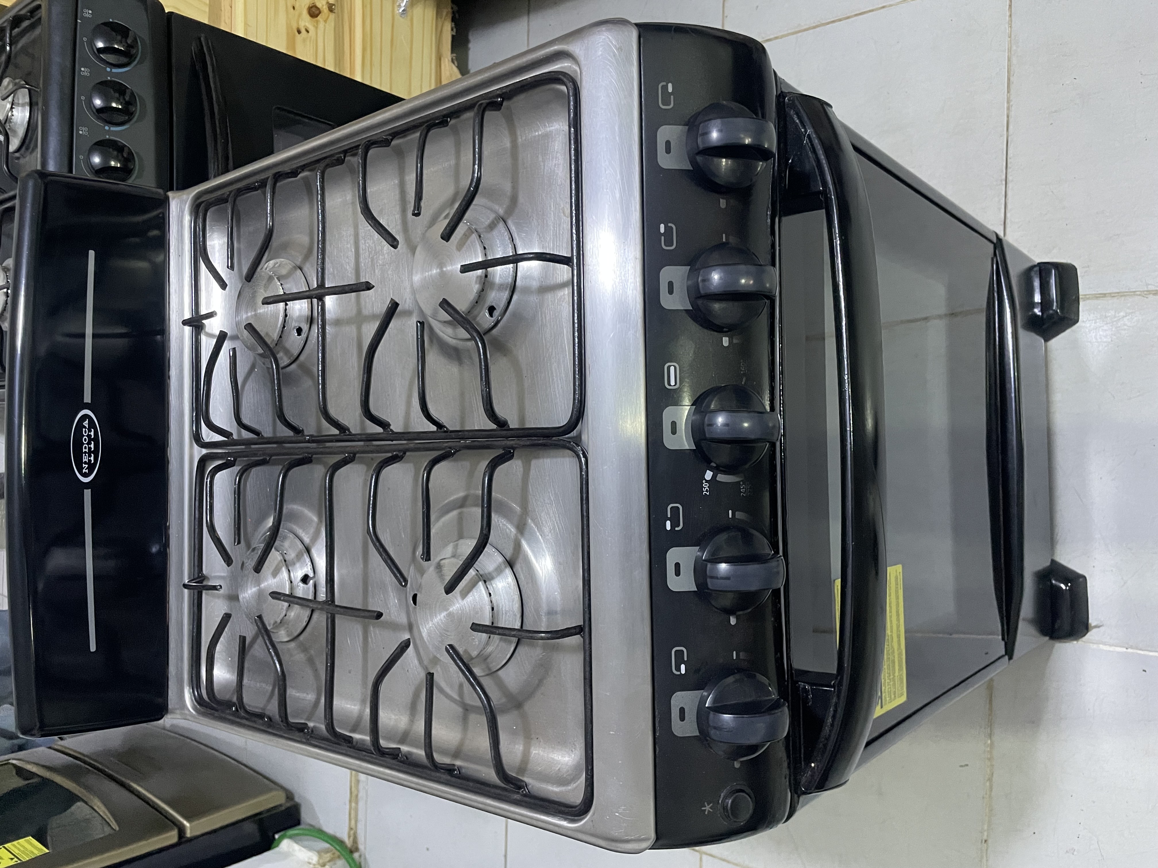electrodomesticos - Estufa importada semi nueva de 20 pulgadas Nedoca con garantía  3