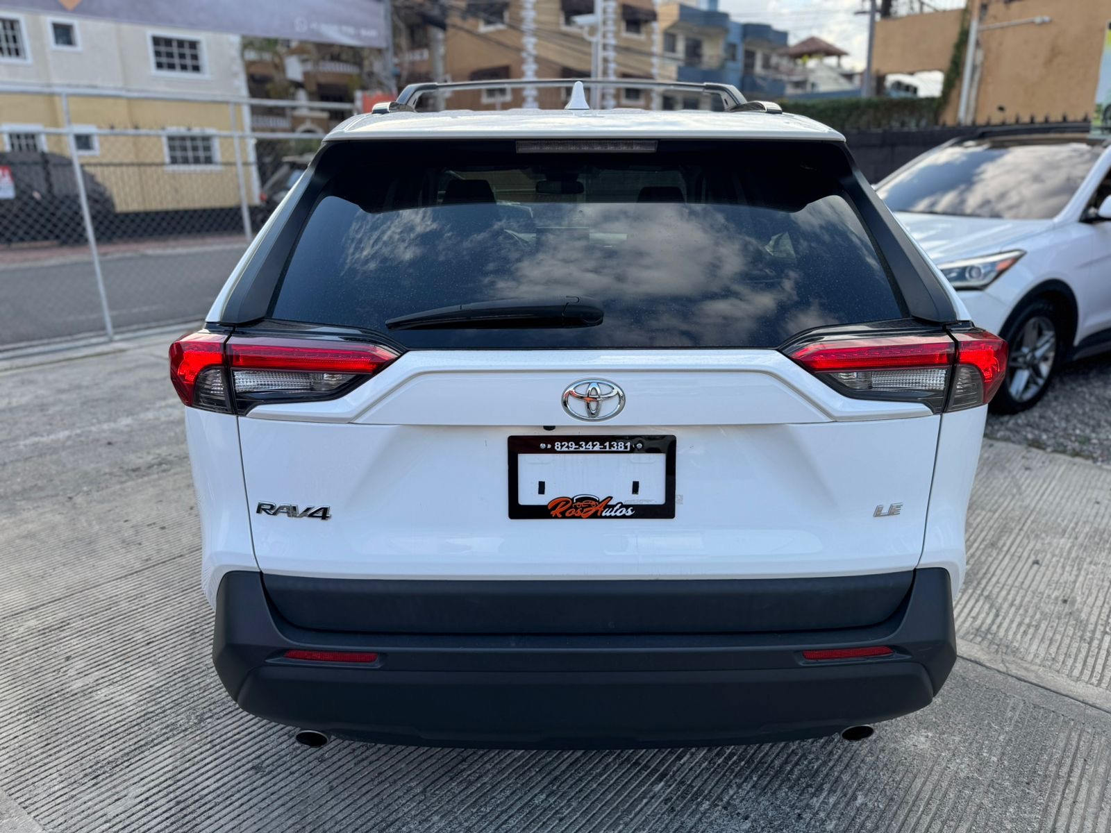 jeepetas y camionetas - Toyota Rav4 LE PLUS 2019 4