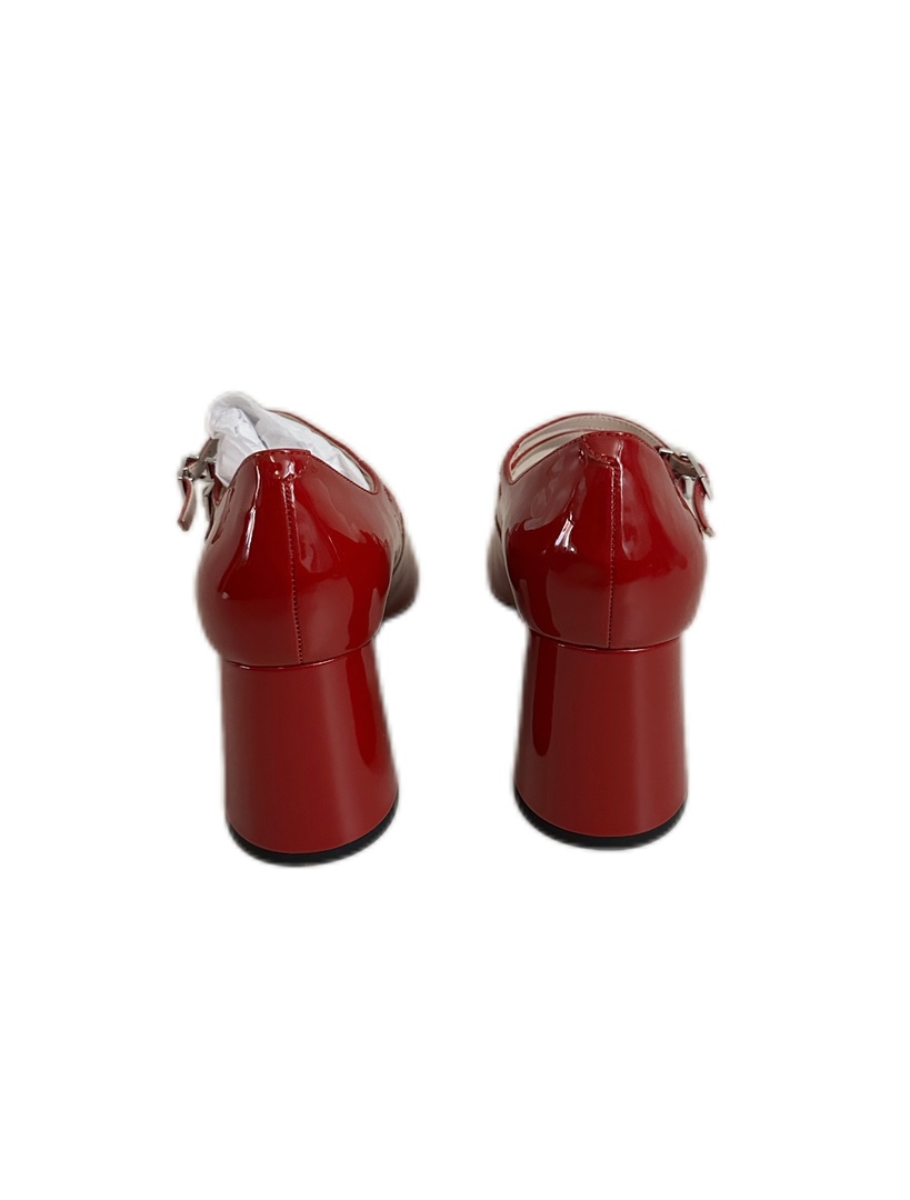 zapatos para mujer - Zapatos Charles & Keith rojos, talla 8. Nuevos, sin uso y con caja. 2