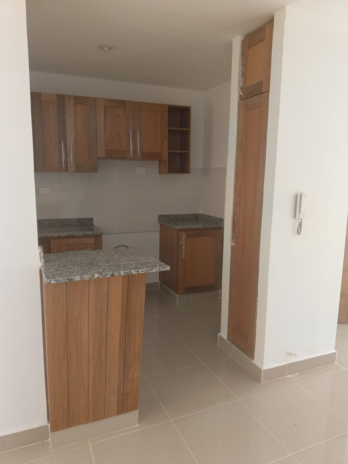 apartamentos -  Residencial Paseo del Arroyo, Av. Jacobo Majluta 5