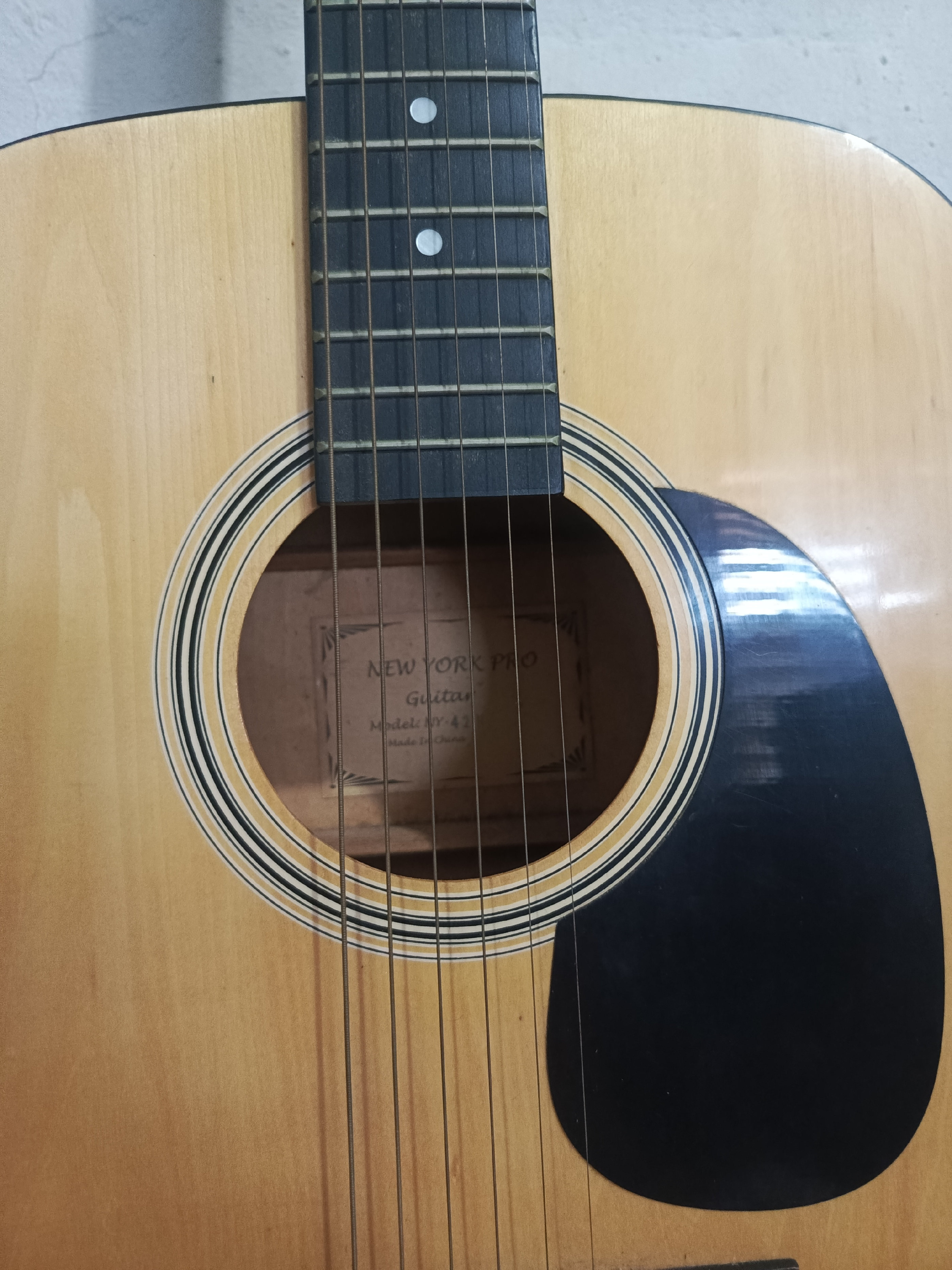 instrumentos musicales - Guitarra Acústica en Excelentes Condiciones  1