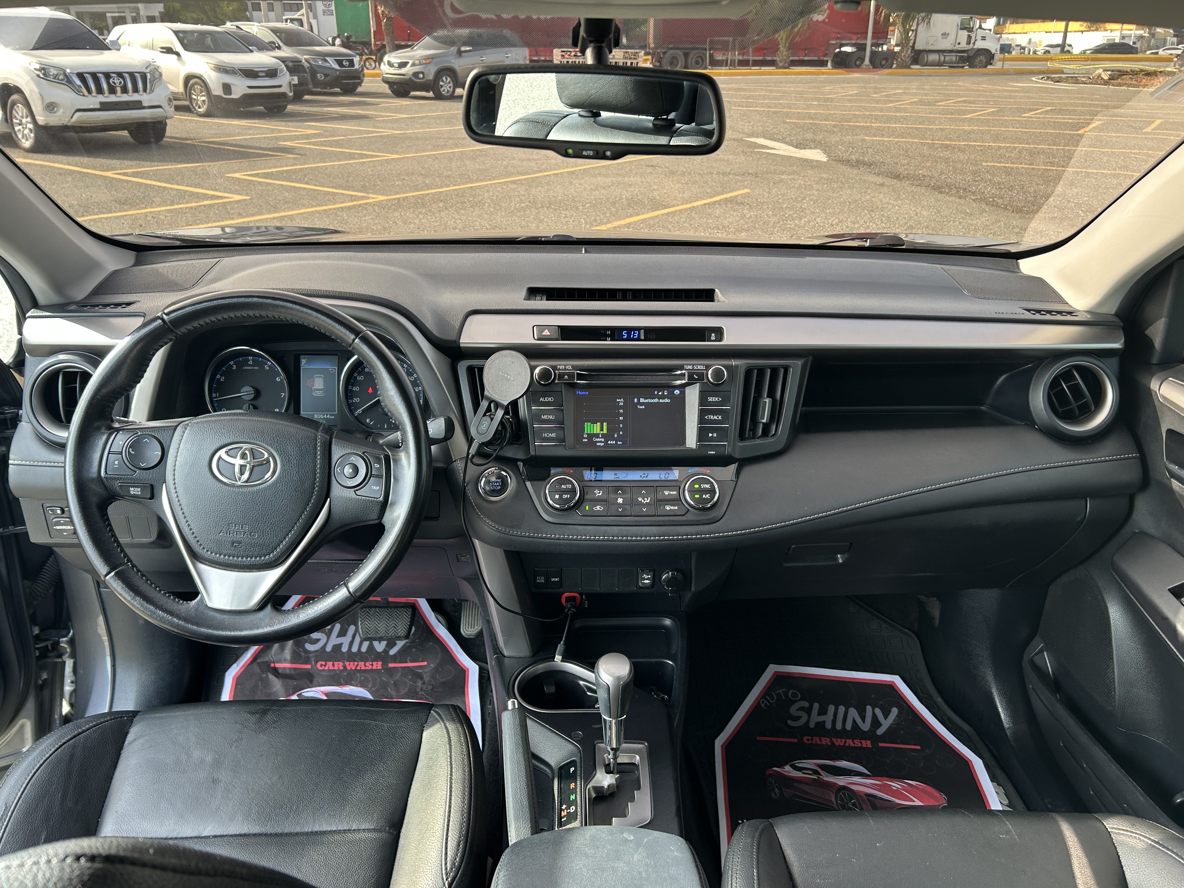 jeepetas y camionetas - Toyota Rav4 2017 • 80,644 km 4