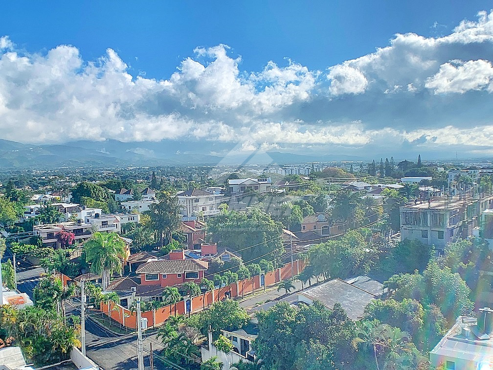 apartamentos - TORRE RENTA ELEVADOR Y PLANTA FULL CERROS GURABO 8