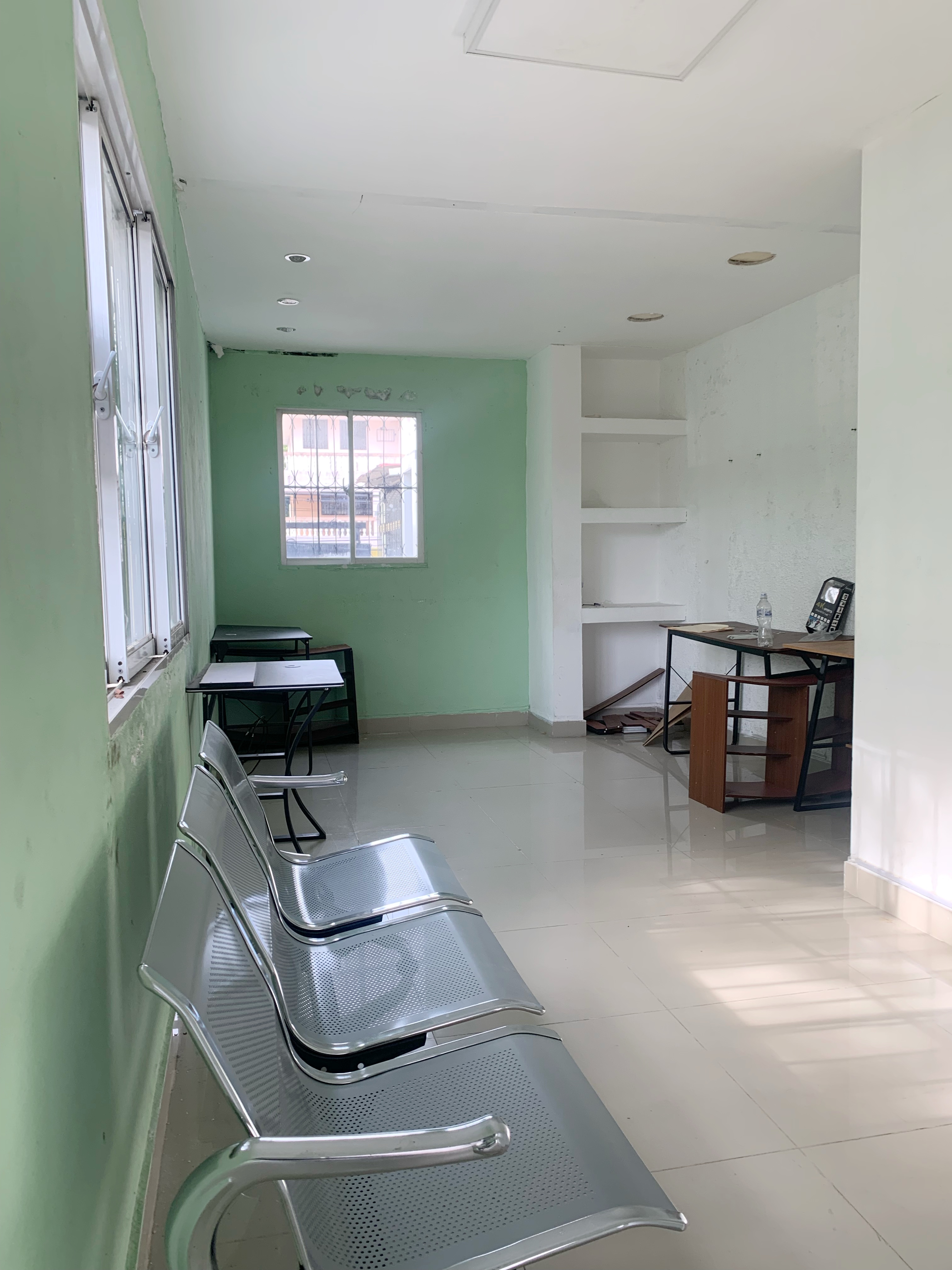 oficinas y locales comerciales - Local céntrico en Bella vista  5