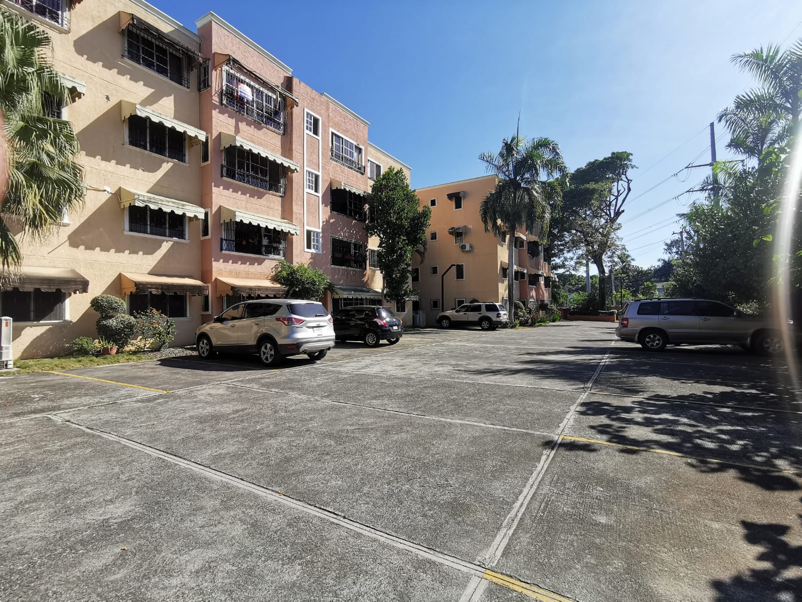 apartamentos - Vendo Apartamento  Av. República de Colombia!  9