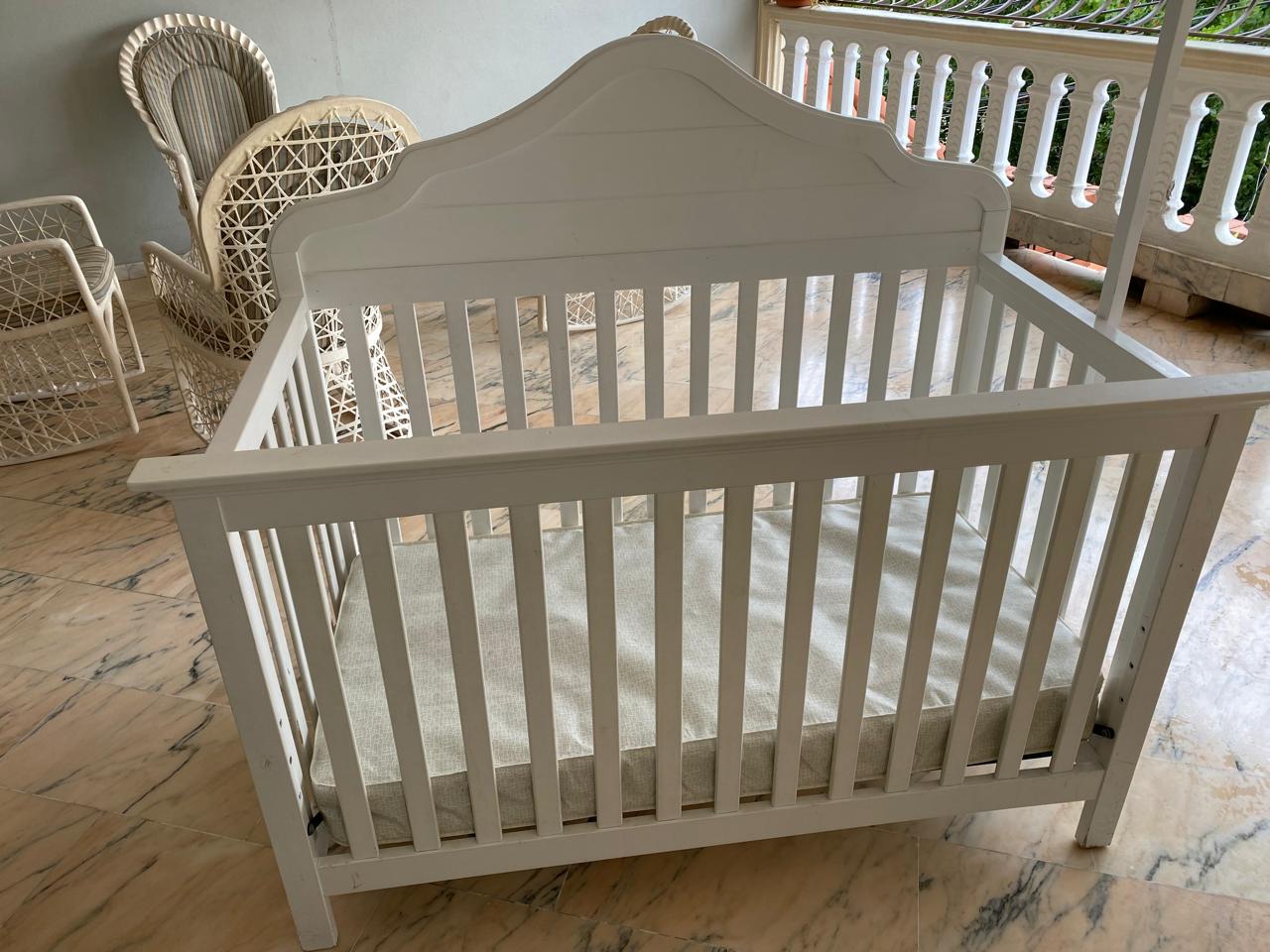 muebles - Cuna de bebé de Novia de Villa 1