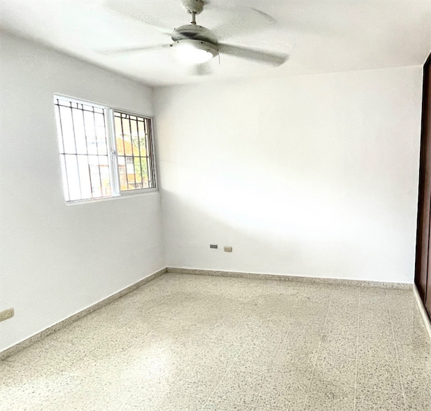 casas - Propiedad comercial en las praderas 5
