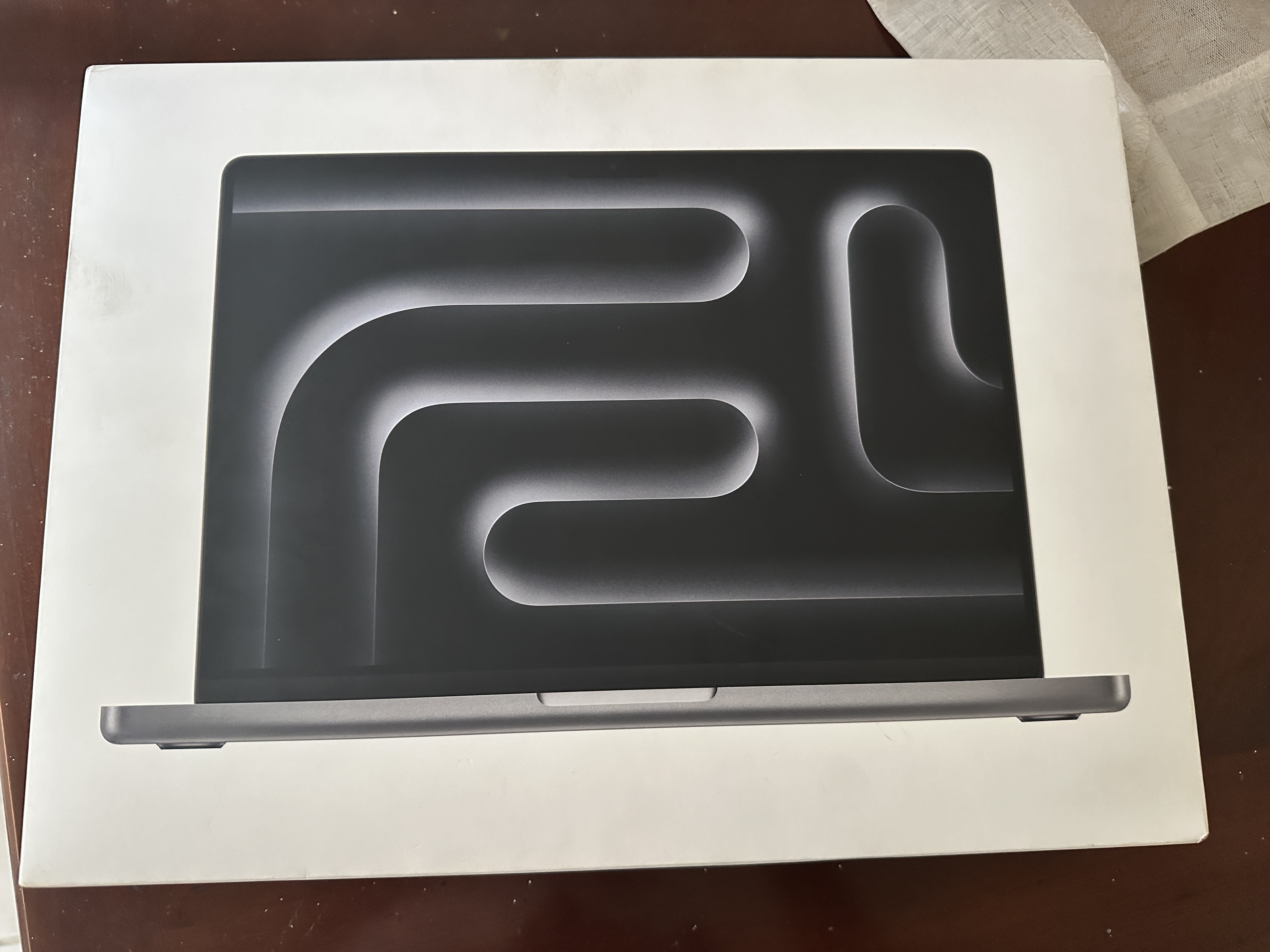 computadoras y laptops - Vendo MacBook Pro, chip M3, 14 inch  4