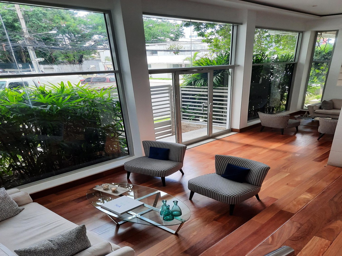 apartamentos - , Sector de Piantini
5to piso con balcón, 250 m2 de construcción
3 habitaciones  0