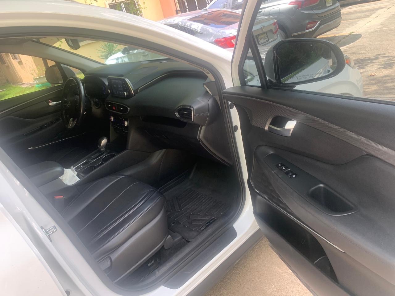 jeepetas y camionetas - 2019 Hyundai Santa Fe SEL Plus, clean carfax 3