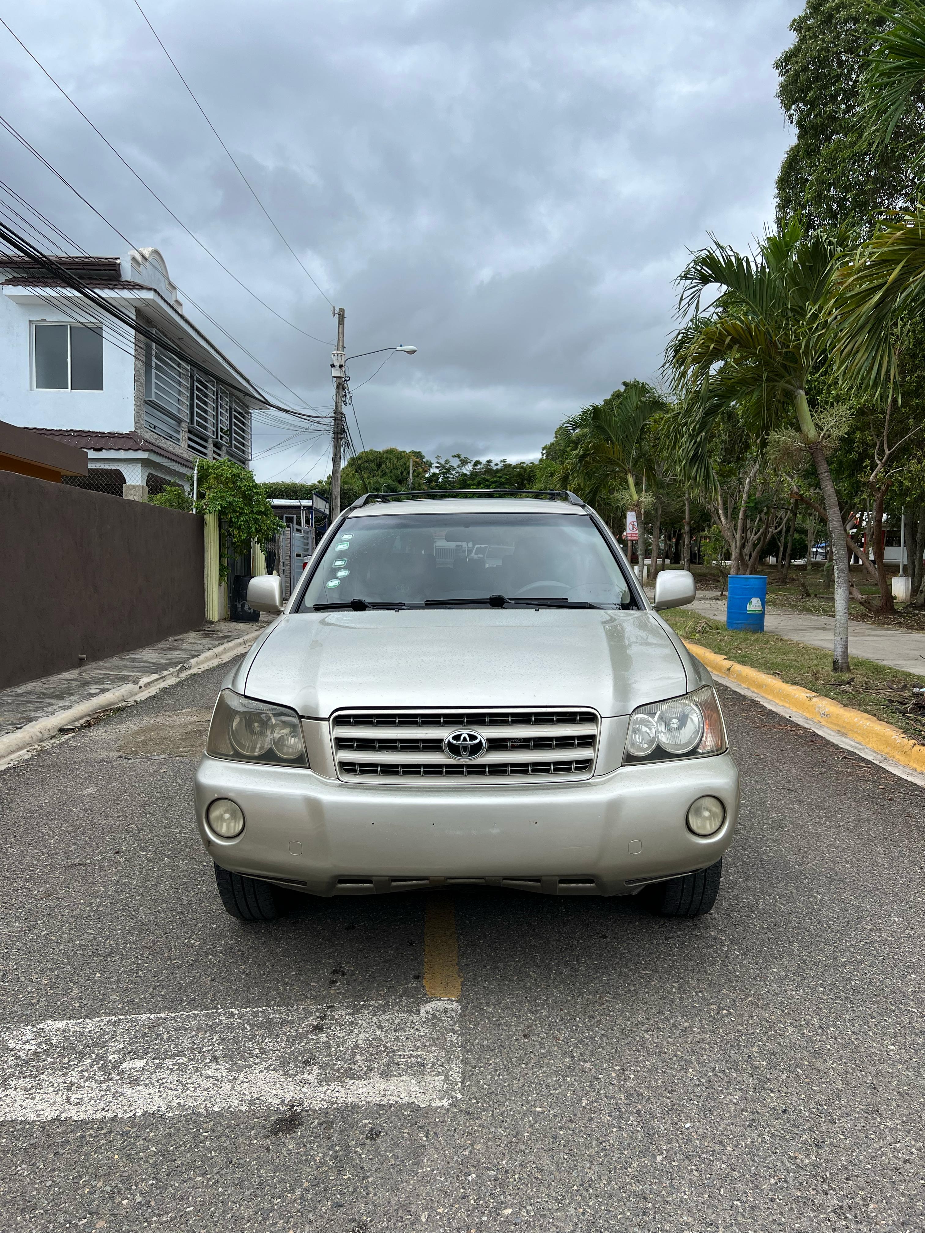 jeepetas y camionetas - Toyota higlander 2003 limited  2