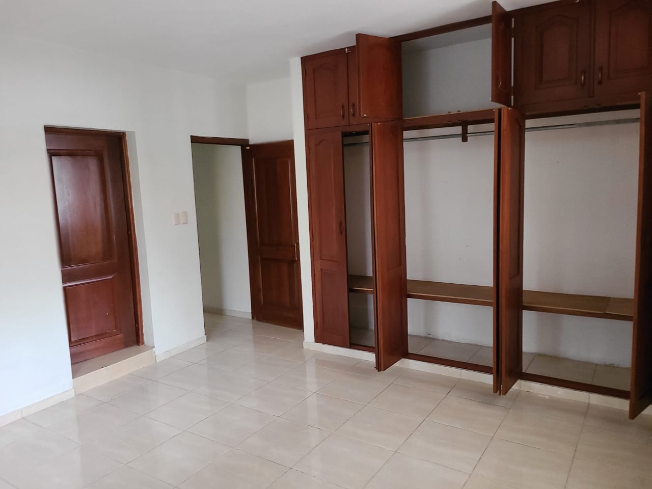 casas - Hermosa casa en alquiler en el Residencial colinas del este, vista hermosa,STDE. 8