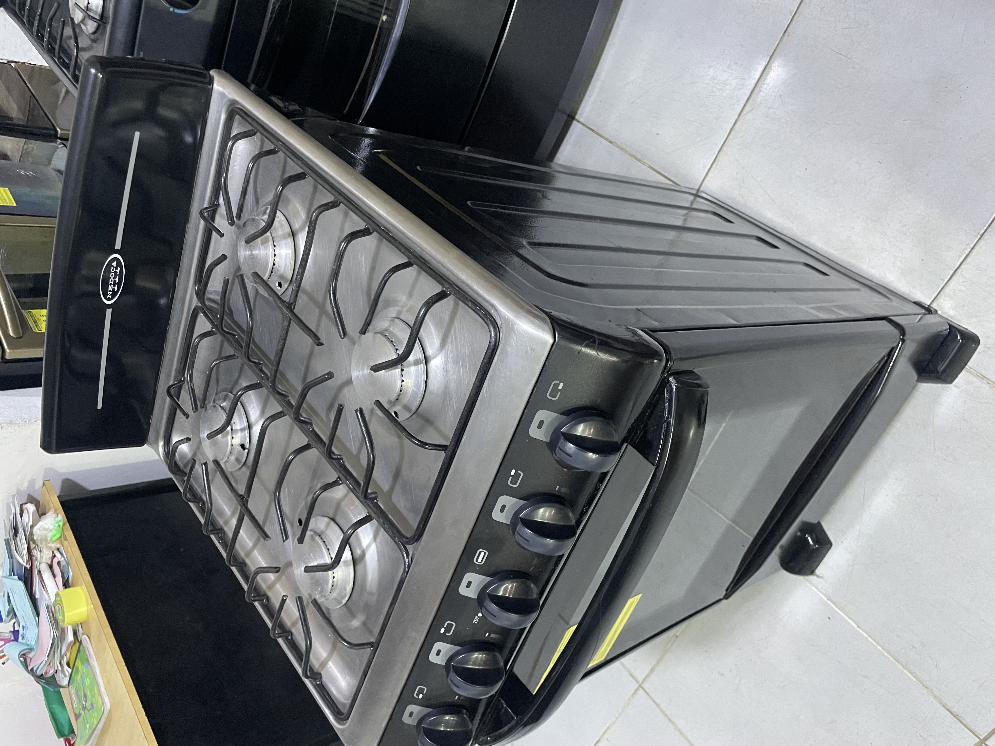electrodomesticos - Estufa importada semi nueva de 20 pulgadas Nedoca con garantía  4