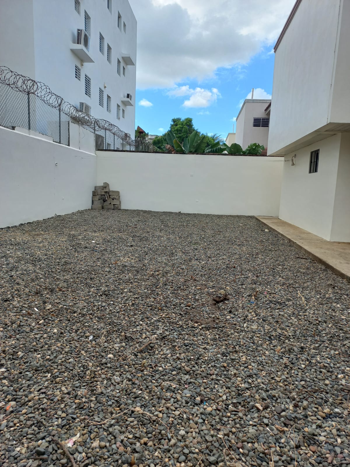 casas - Casa en Residencial Cerrado, Urb. Thomen  7