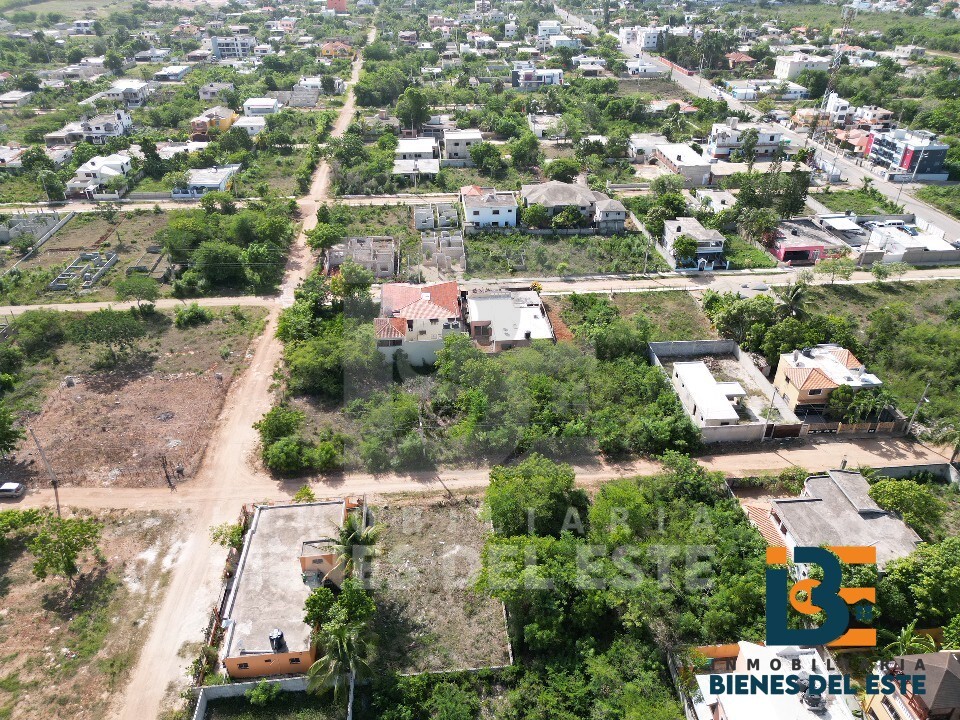 solares y terrenos - SE VENDE SOLAR con 396.93 Metros en Residencial Villa España. 8