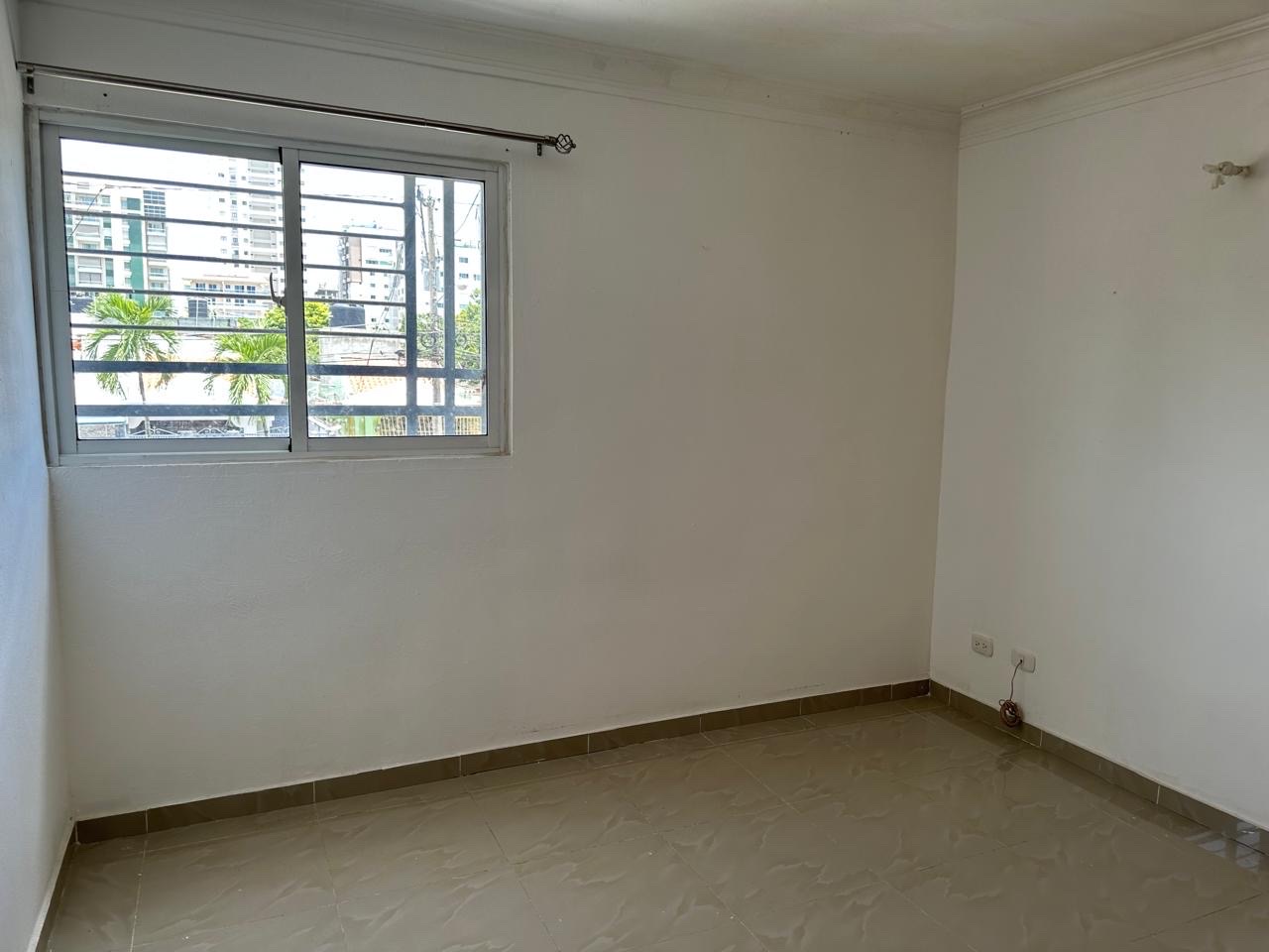 apartamentos - venta de apartamento en Alma Rosa 1 2do piso con 125mts Santo Domingo este   8