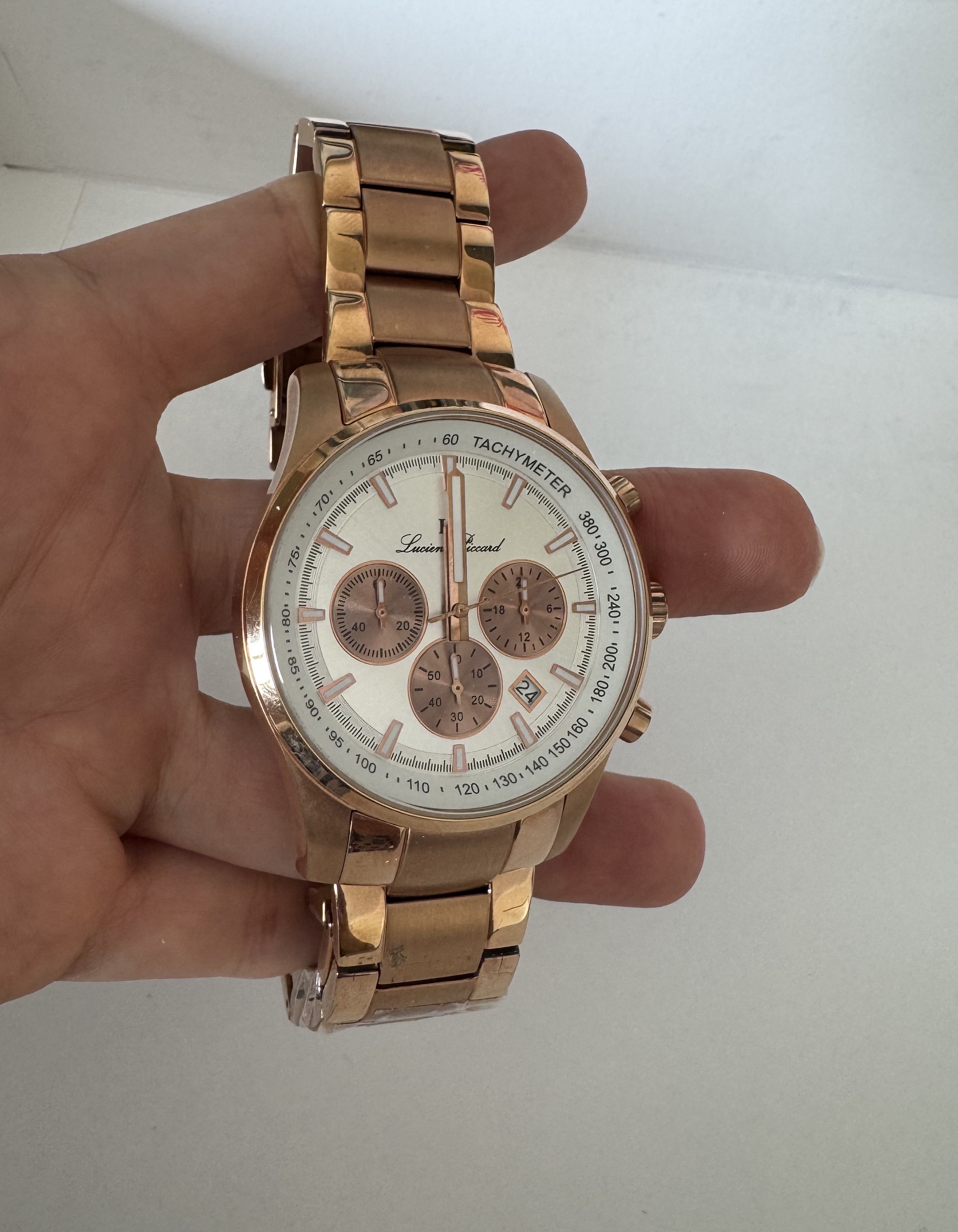 joyas, relojes y accesorios - Reloj Lucien Piccard, nunca usado, trae eslabones adicionales 1