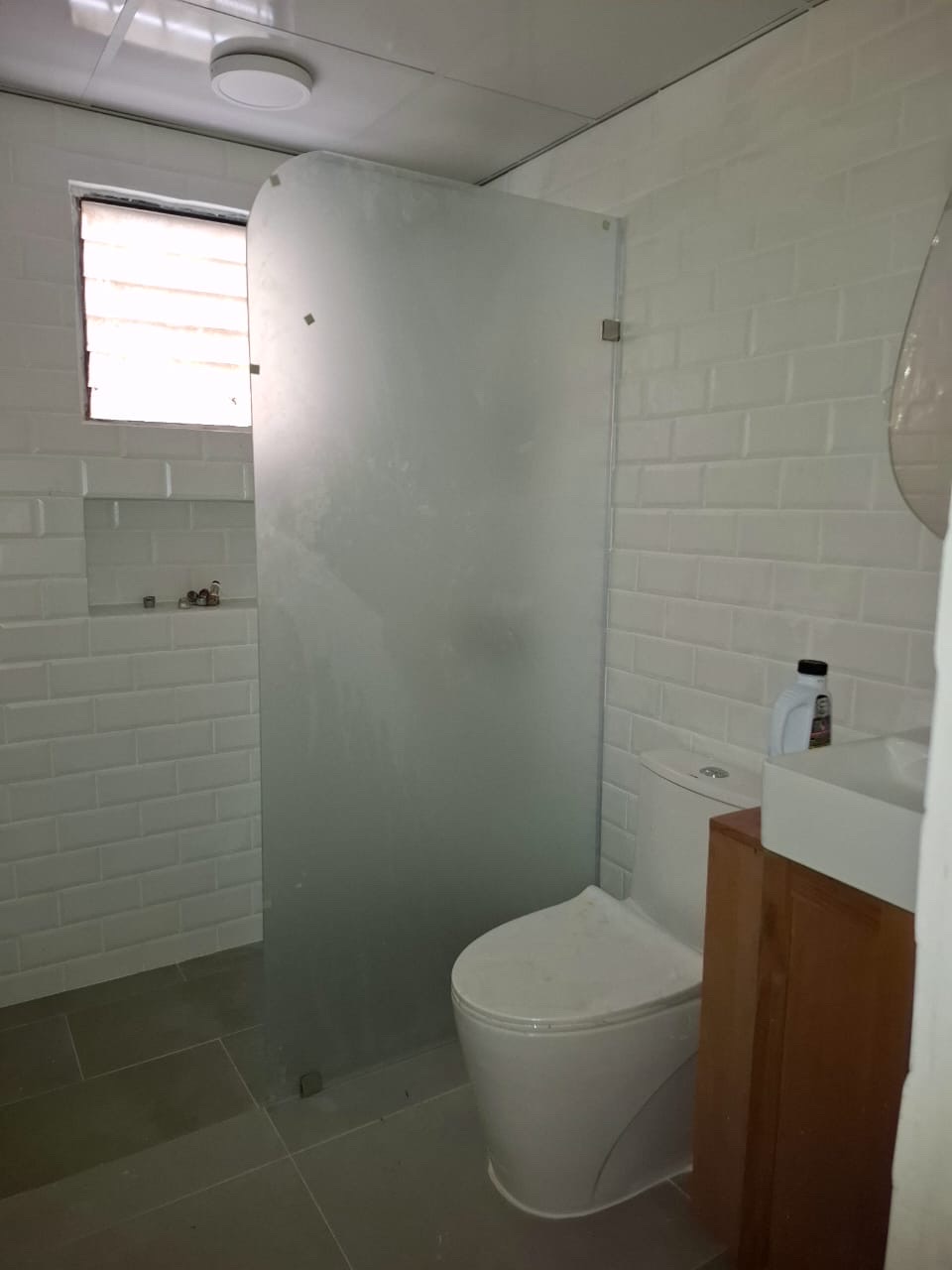 apartamentos - SE ALQUILA APARTAMENTO EN LOS
CACICAZGO 6