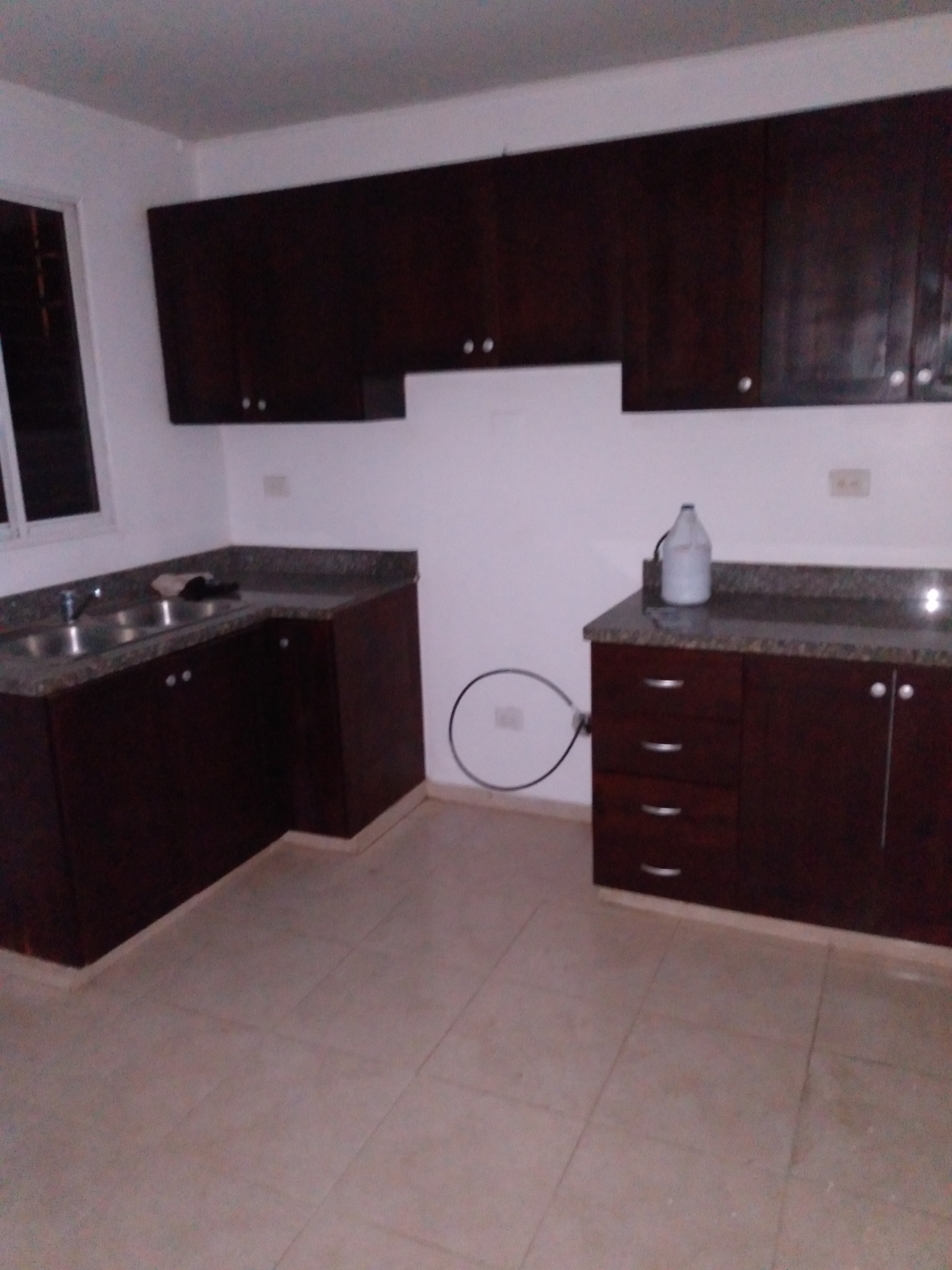 apartamentos - El Embrujo III 20,000 pesos pido 2 meses de deposito y el mes dela tado de renta 5