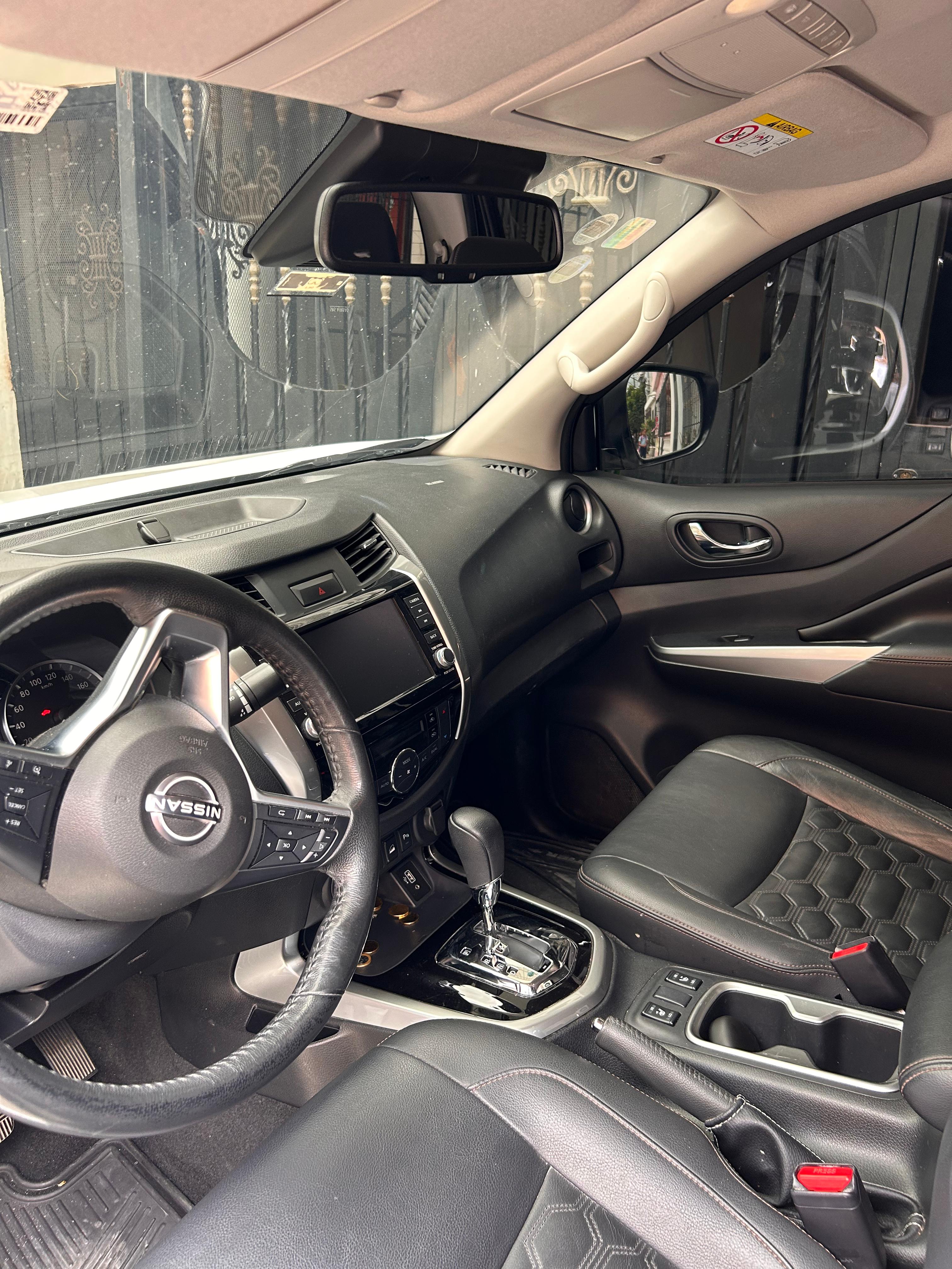 jeepetas y camionetas - Nissan Frontier  3