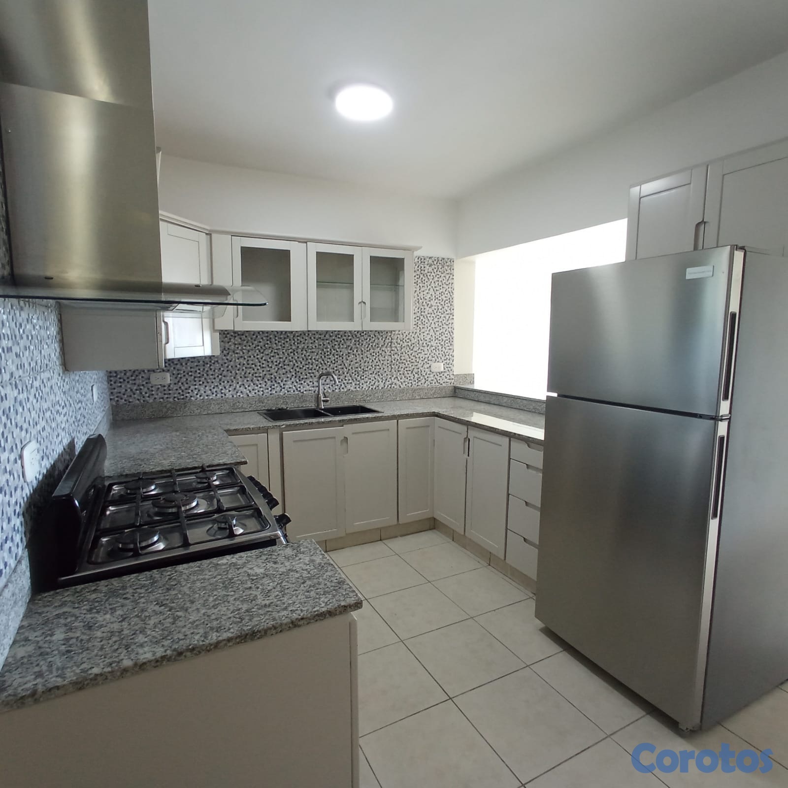 apartamentos - Alquila Apartamento con Vista al Mar y línea Blanc 3