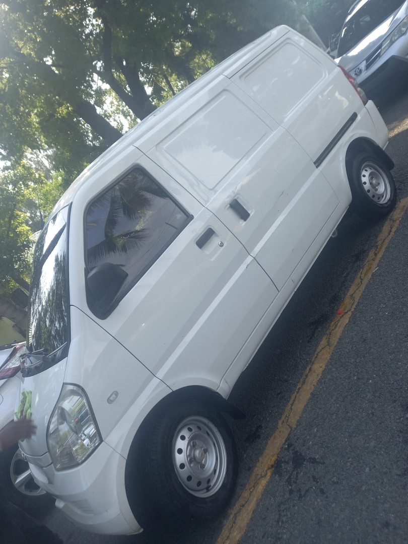 otros vehiculos - Vendo Furgoneta en Muy Buenas Condiciones.Año 2019. 1