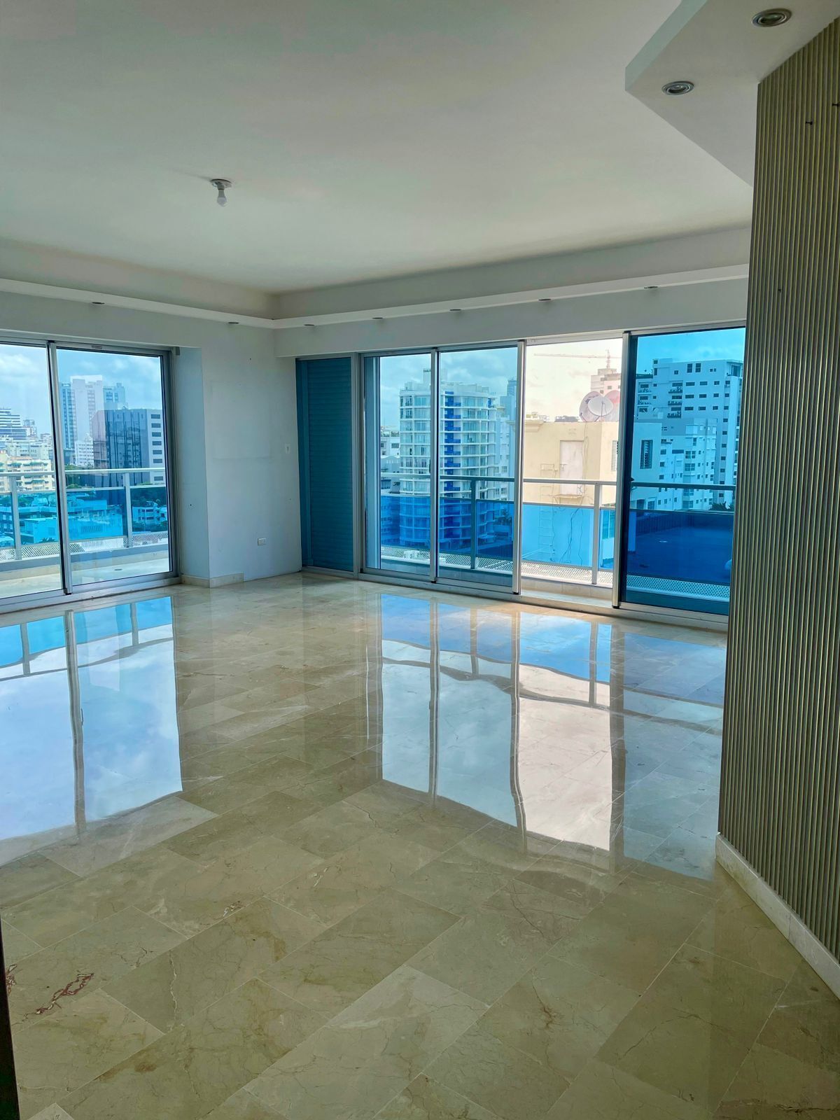 apartamentos - Apartamento en Piantini Piso 10 con vista 1