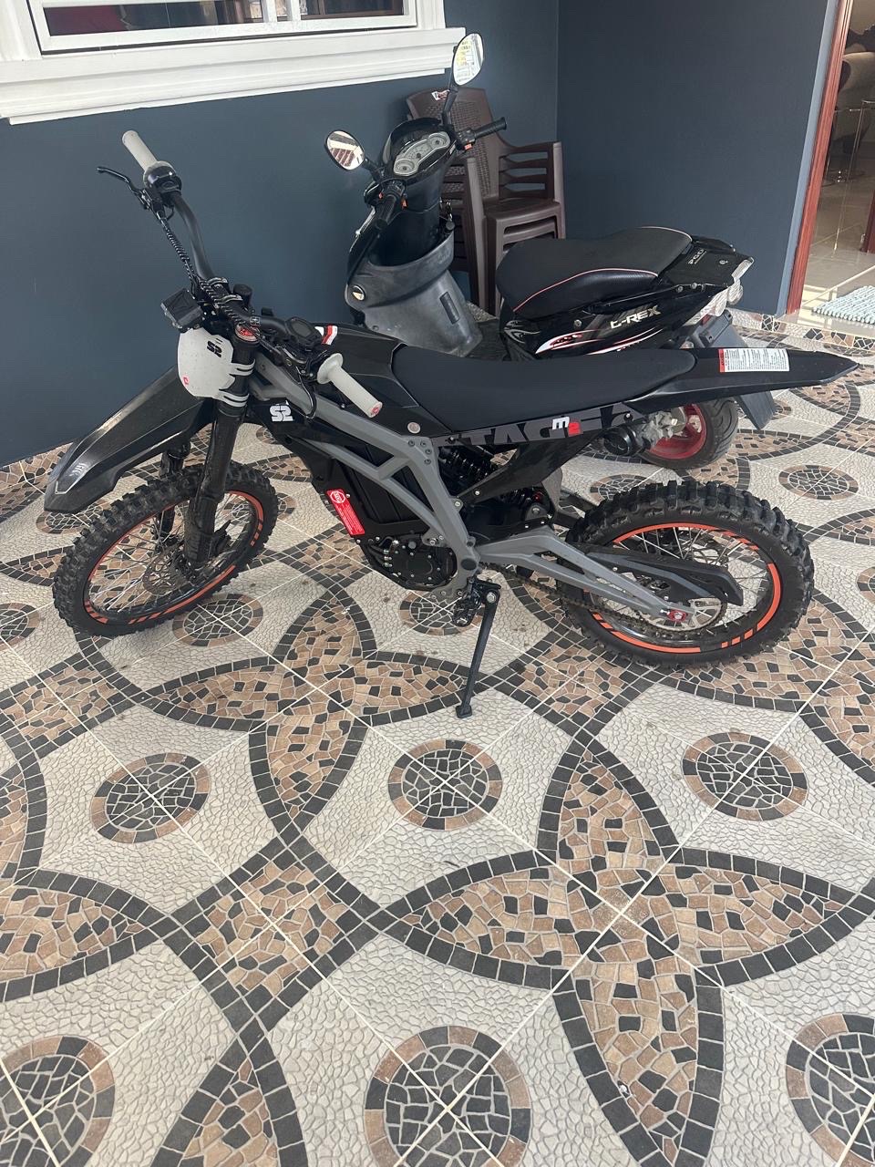 motores y pasolas - se vende moto eléctrica  0