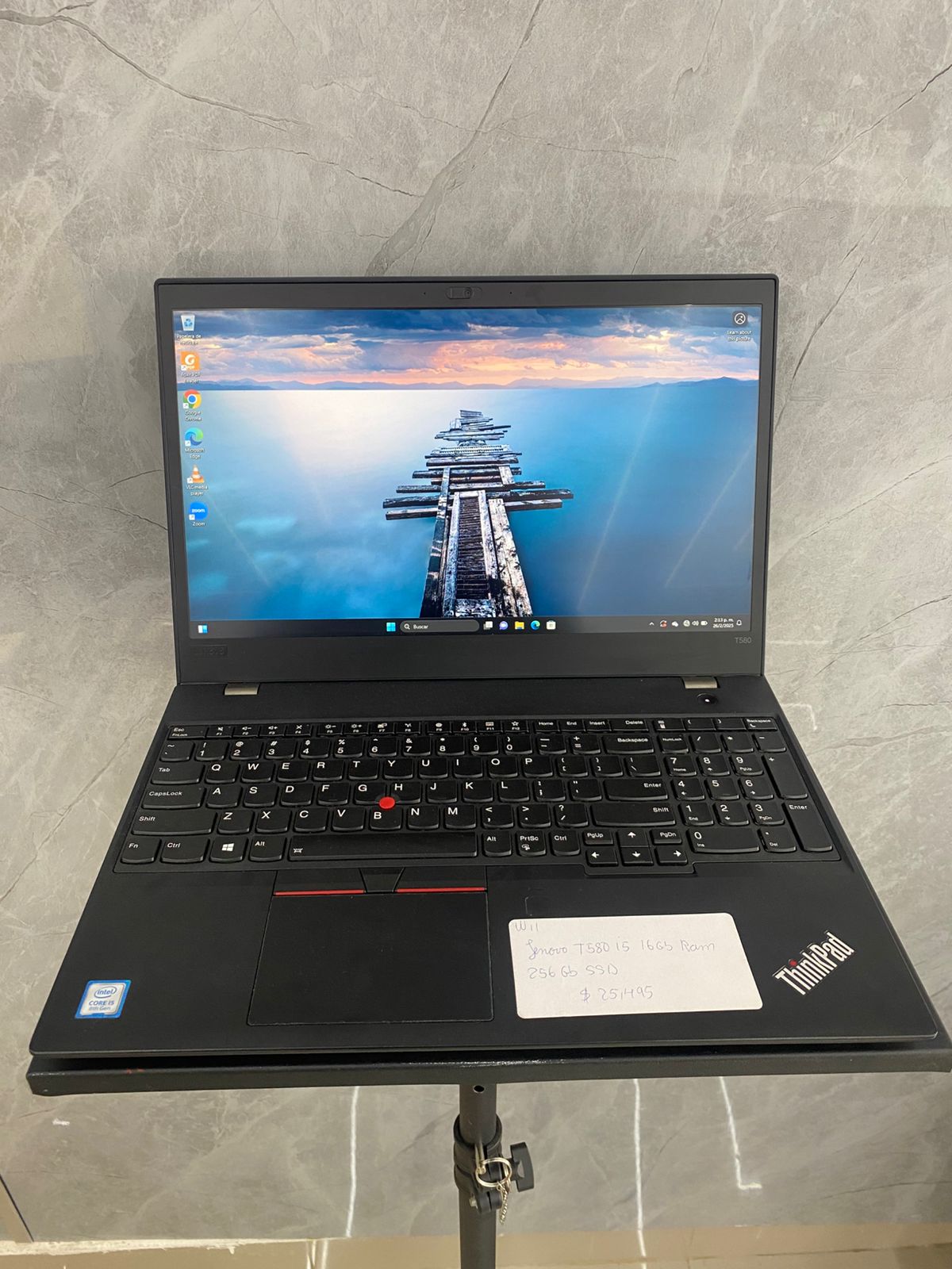 computadoras y laptops - Laptop Lenovo Thinkpad T580 15.6¨ i5 8va Gen 16GB  0