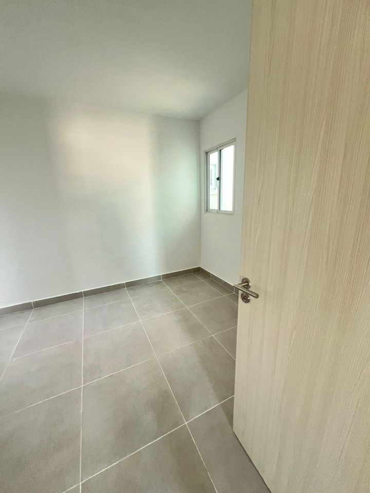 apartamentos - Alquilo Apartamento Vacío de 2 habitaciones 4
