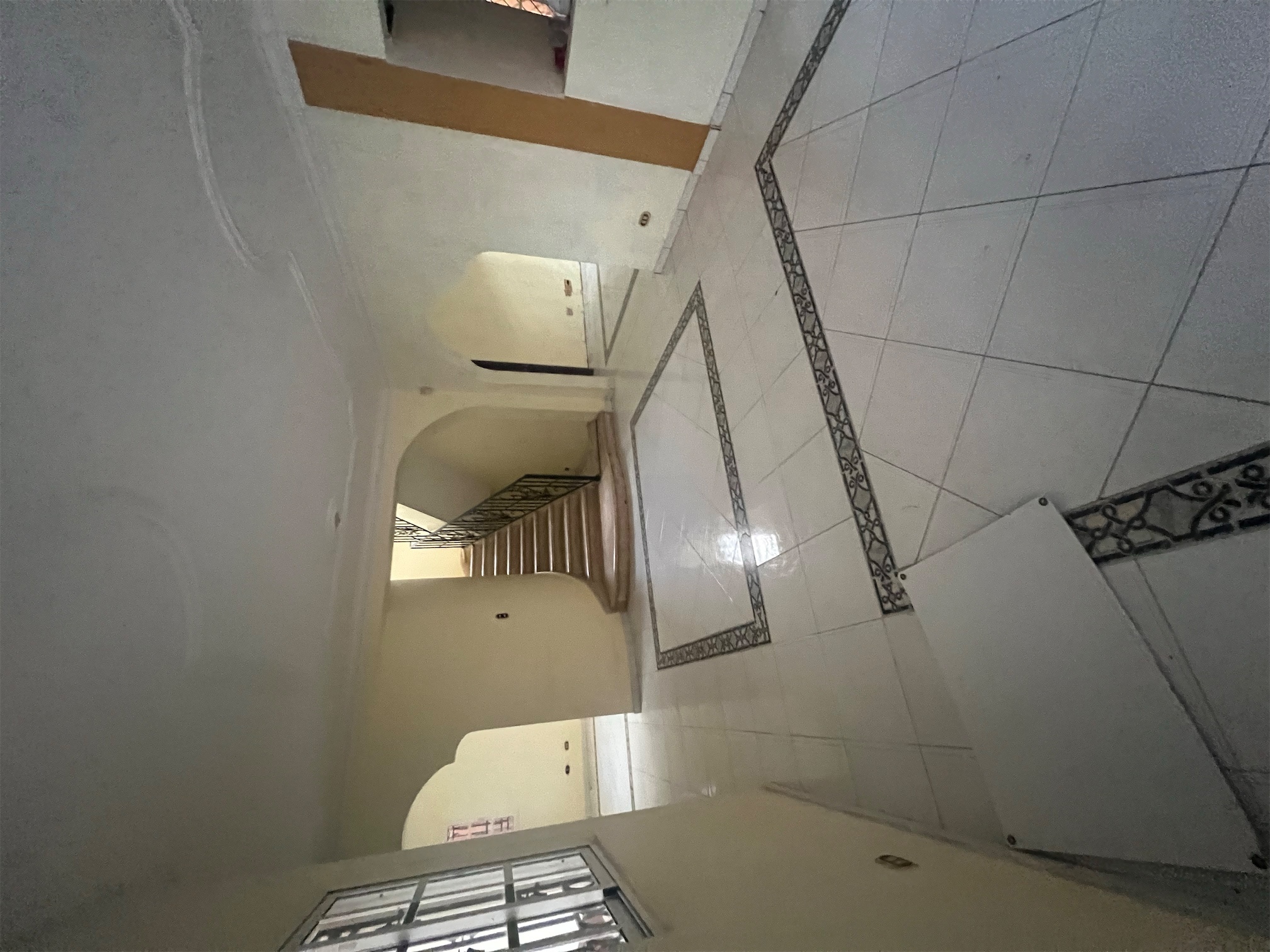casas - Venta de casa en la autopista de san Isidro prado oriental con 5Hab y 4 Parqueos 2