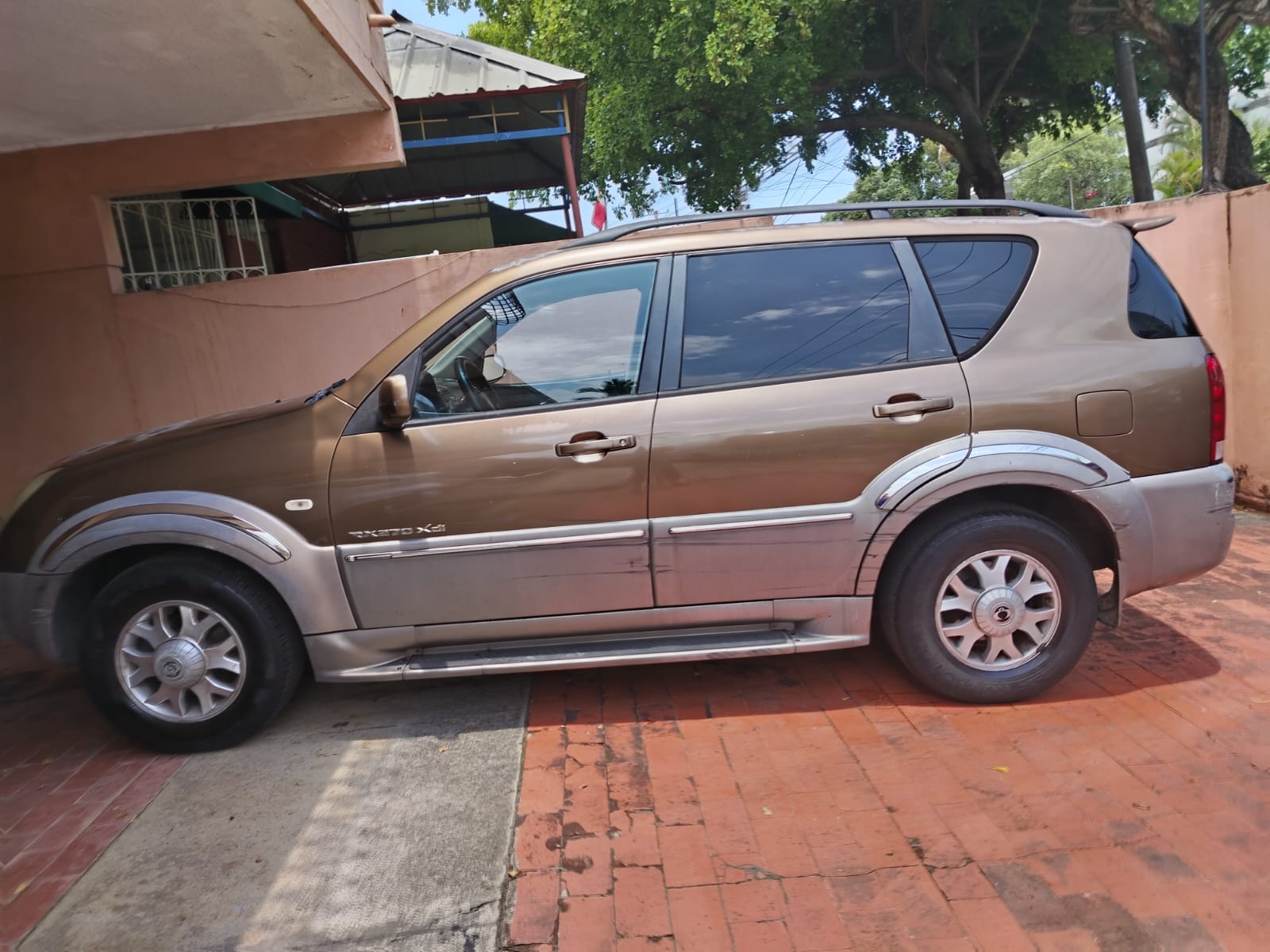 jeepetas y camionetas - SsangYong Rexton 2006 Diesel 