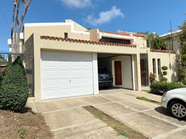 casas - Casa en Venta Julieta morales 8